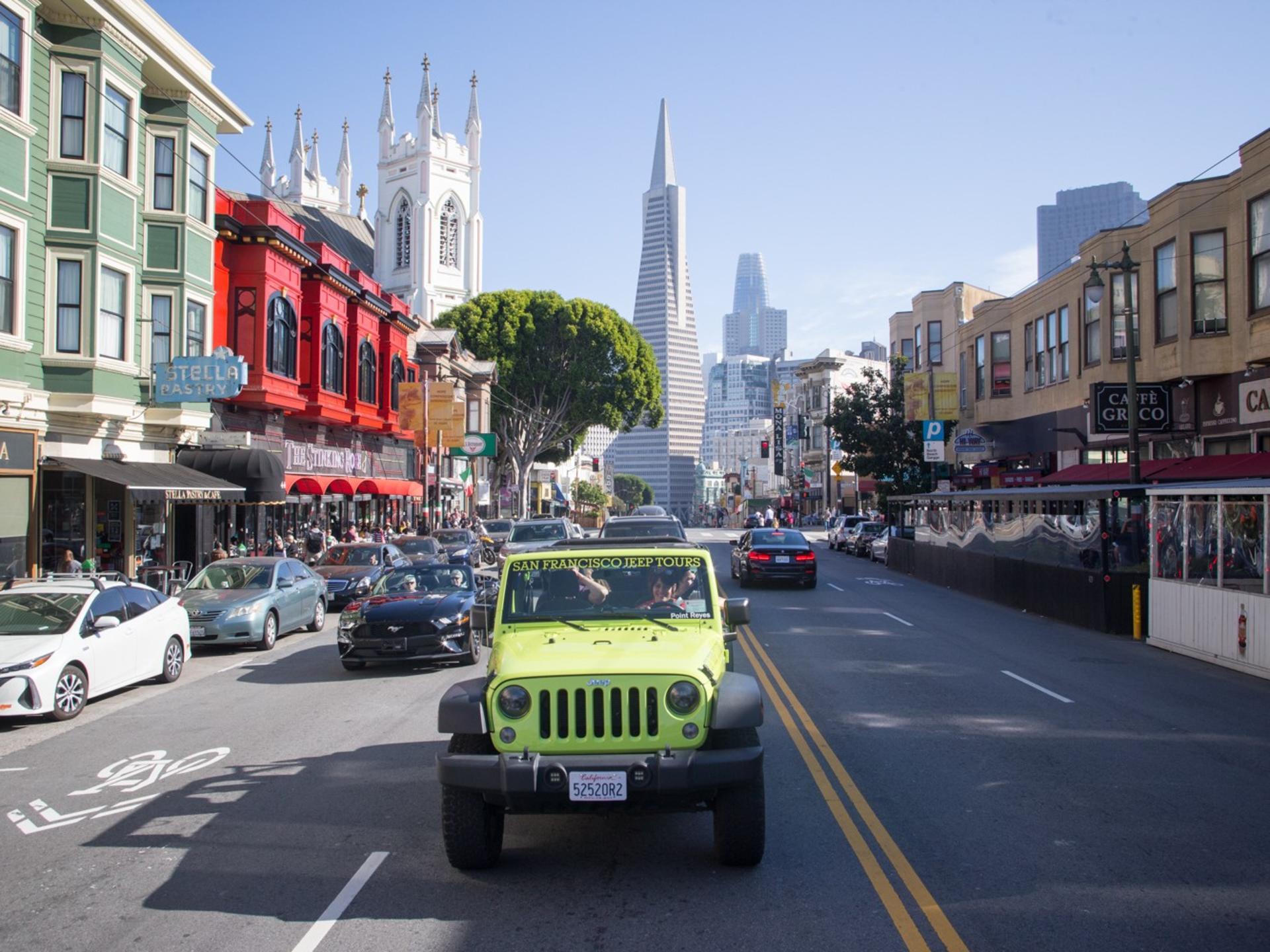 Private San Francisco City Tour in open-top Jeep (max 6 guests) - Thumbnail 3