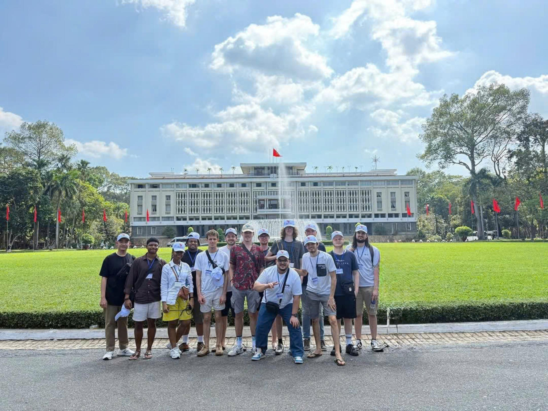 Morning City Tour: Independence Palace, War Museum, Ben Thanh Market - Thumbnail 3