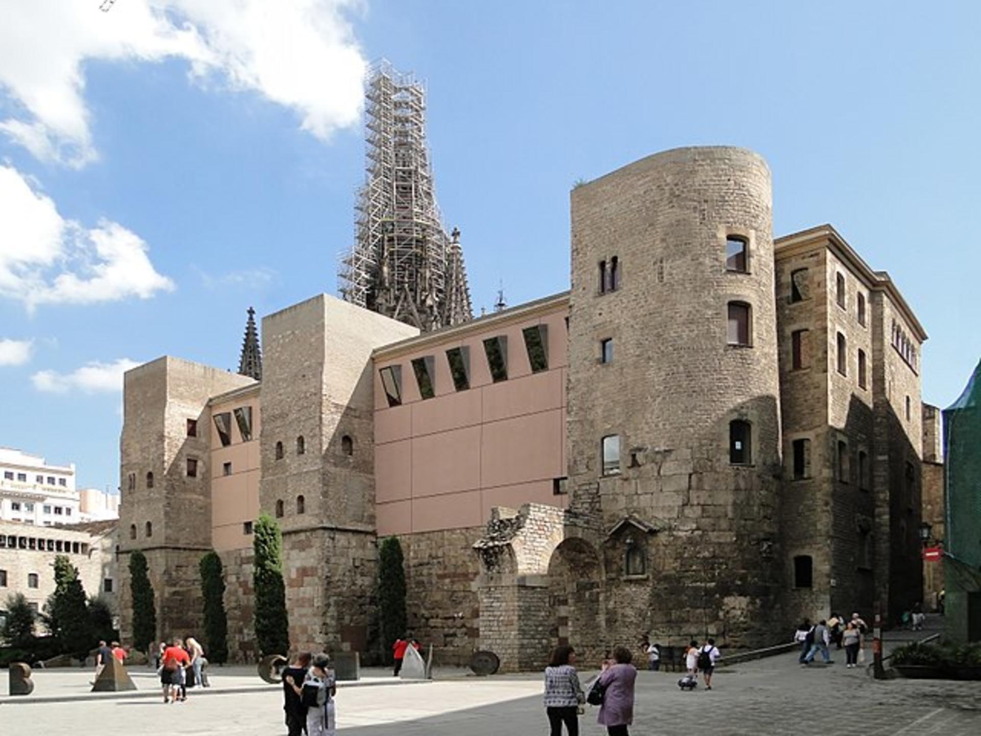 Barcelona: Old Town Walking Guided Tour - Thumbnail 5