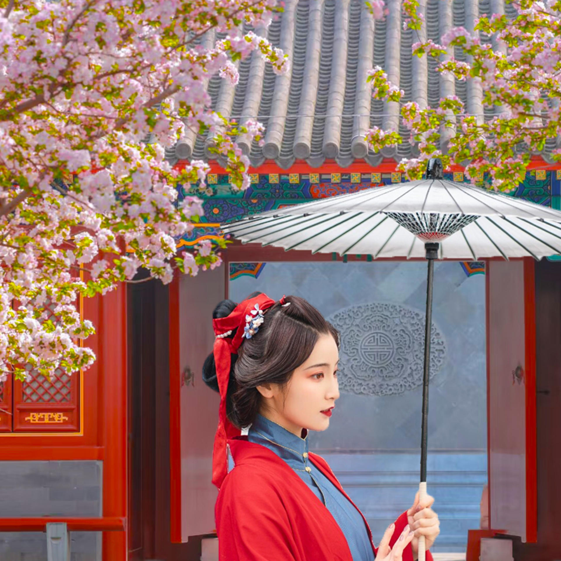 One-day tour of Prince Gong's Mansion in Beijing (2.5-hour detailed explanation upon entry + wireless headset) - Thumbnail 2