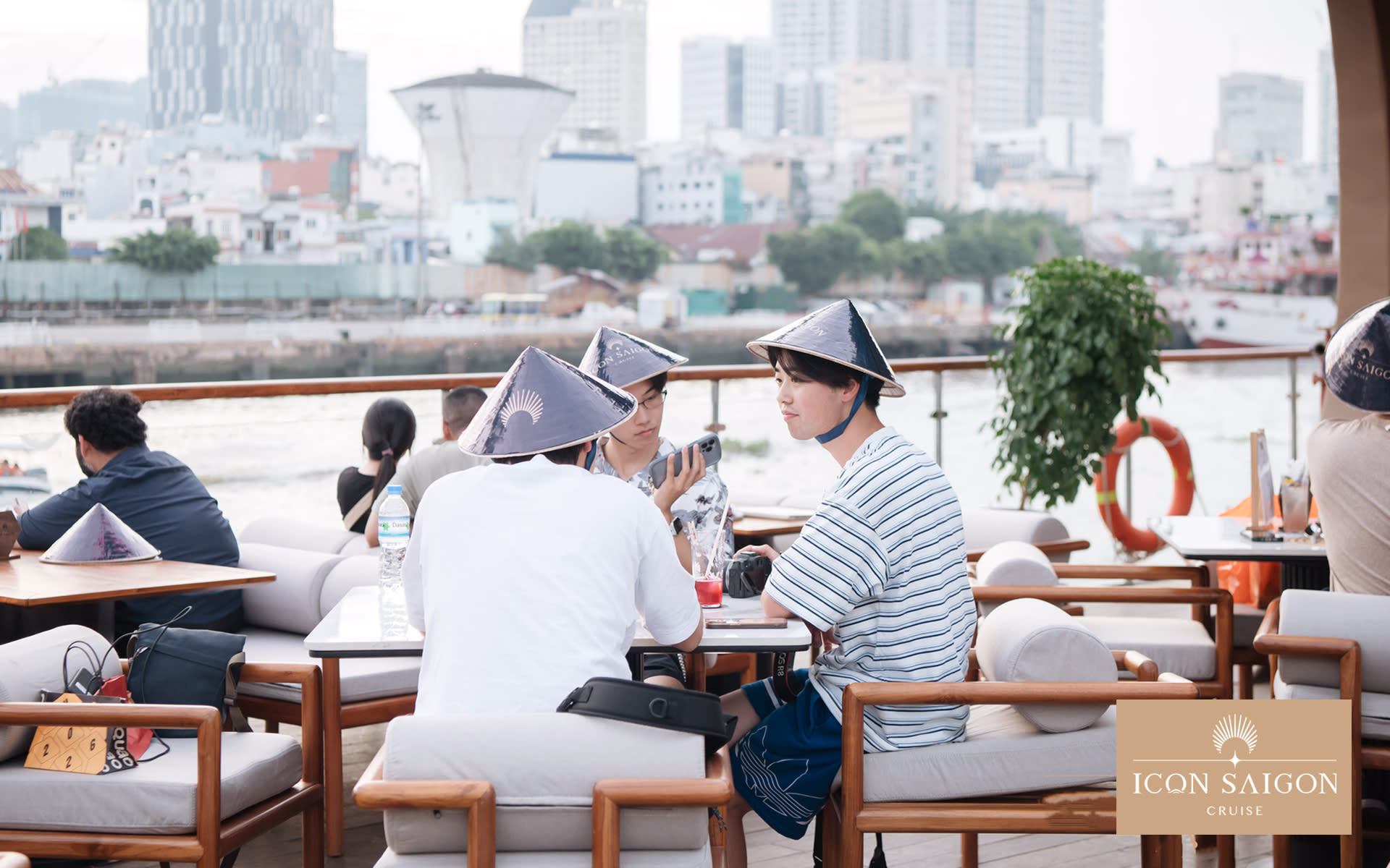 Experience Saigon River Sunset on Luxury Icon Saigon Cruise - Thumbnail 8
