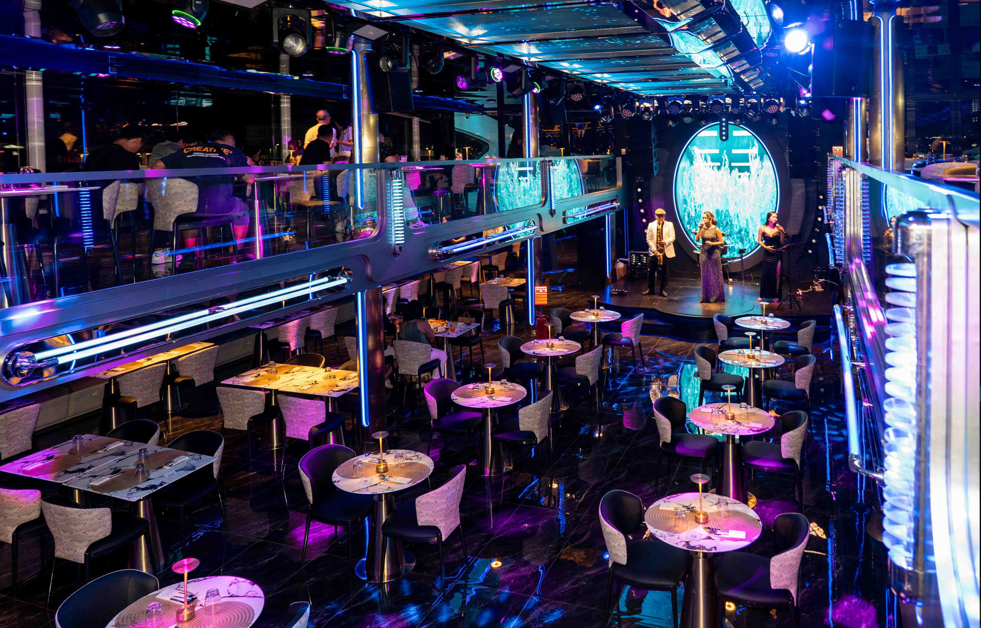 Super Galaxy Dinner Cruise in Bangkok - Thumbnail 9