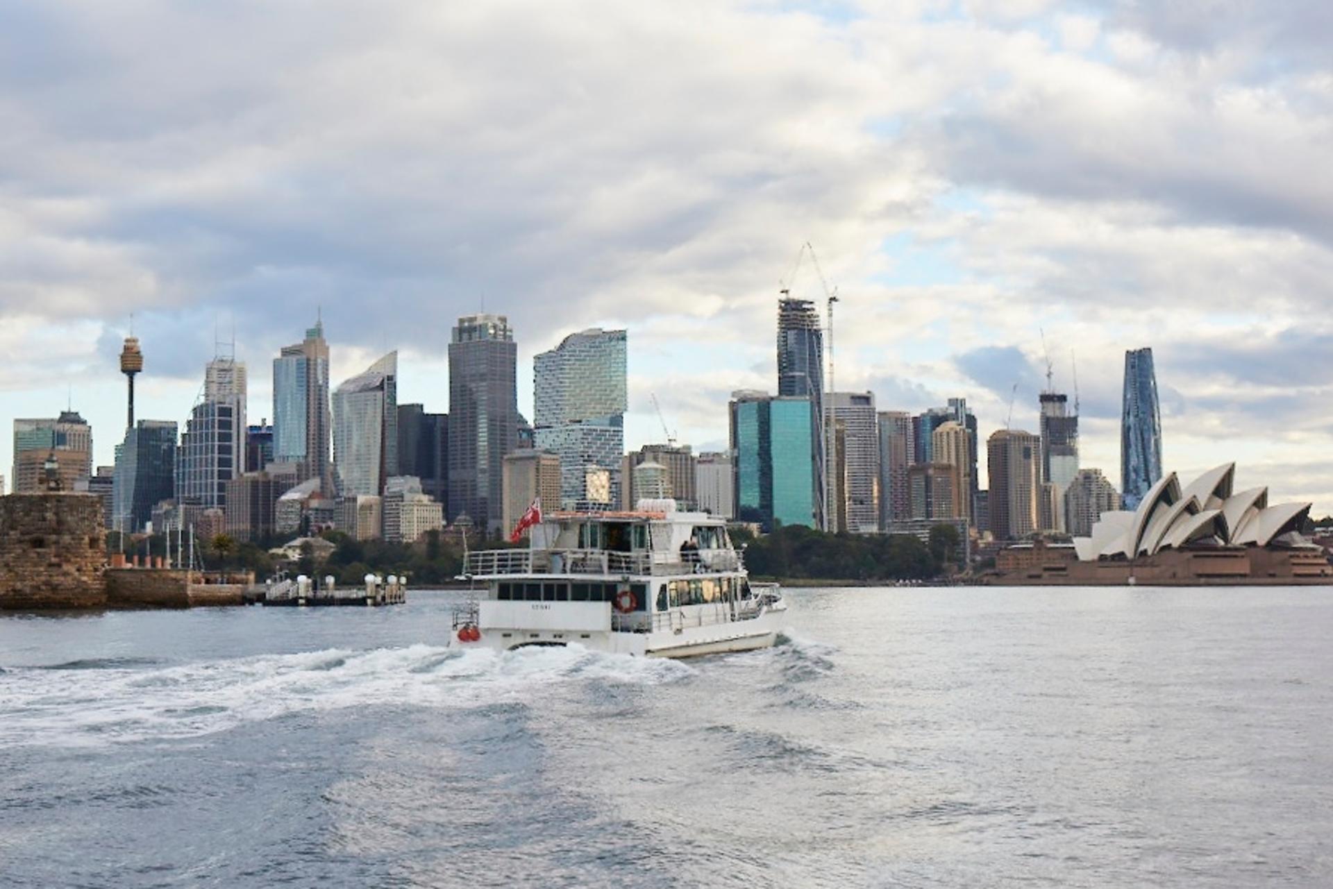 Sydney Harbour Lunch Discovery Cruise - Thumbnail 7