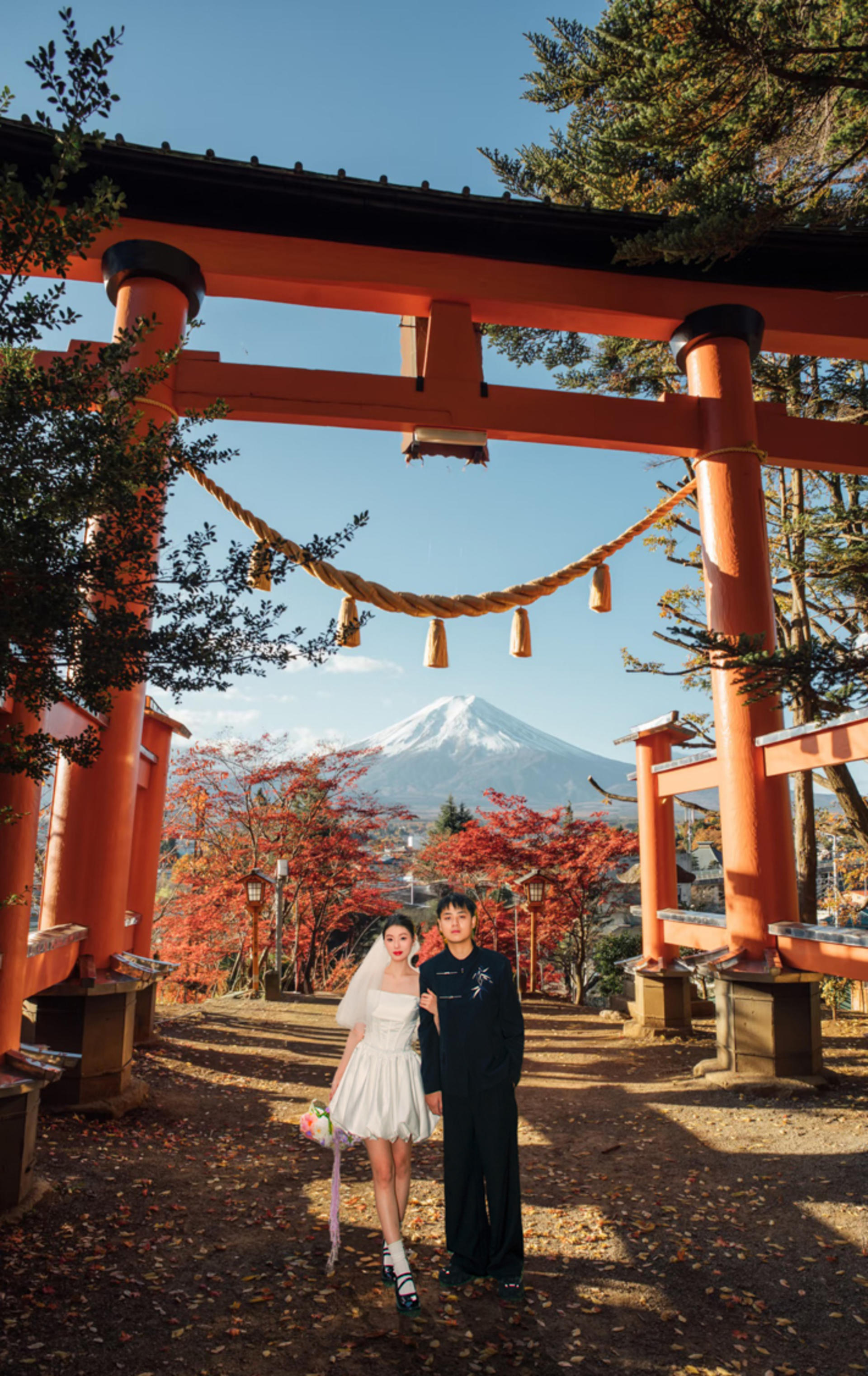 Mount Fuji, Lake Kawaguchiko, Lake Yamanakako Day Trip for Sightseeing and Photography - Thumbnail 6