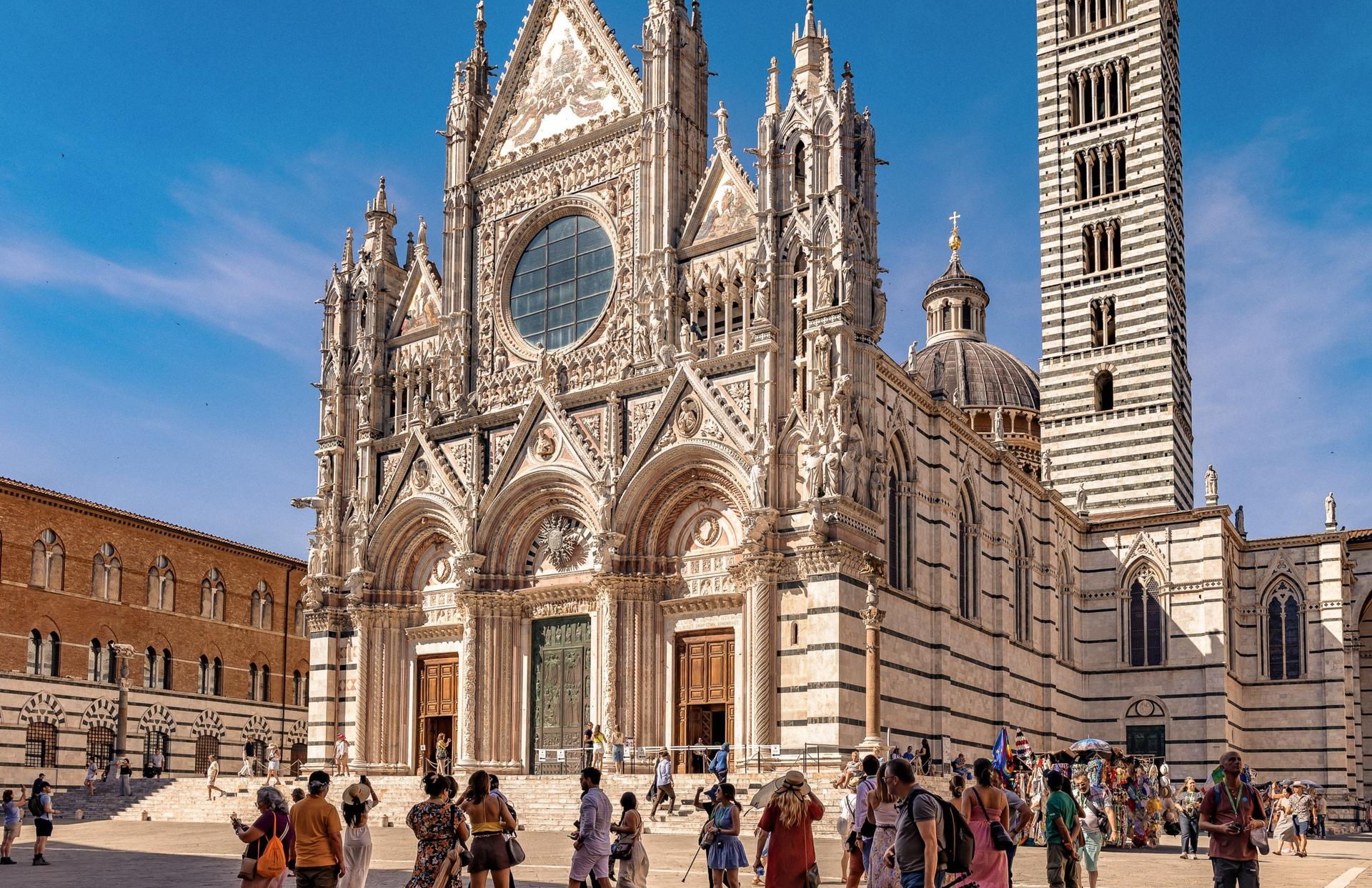 San Gimignano, Siena & Chianti Day Trip with Lunch and Wine Tasting - Thumbnail 2