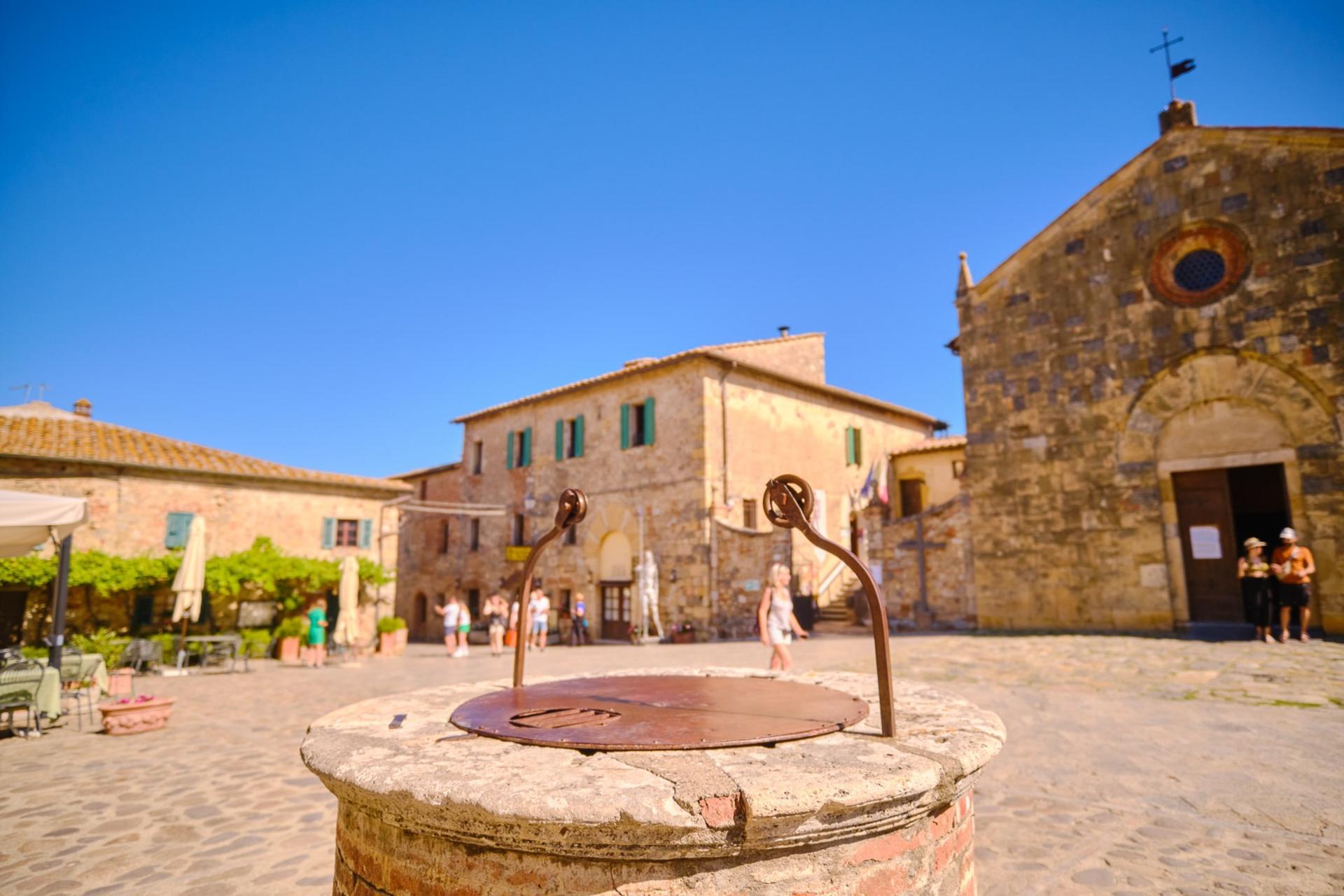 Siena, San Gimignano, Monteriggioni, and Chianti Wine Tasting Tour - Thumbnail 24