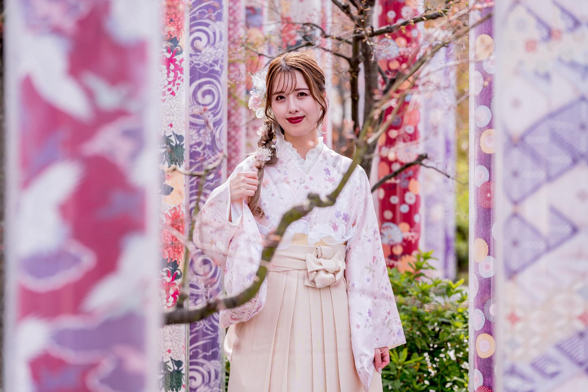 Kyoto Arashiyama Kimono Rental: 3-minute walk to Togetsukyo Bridge, includes women's hair set. Kyoto Aiwafuku - Thumbnail 17