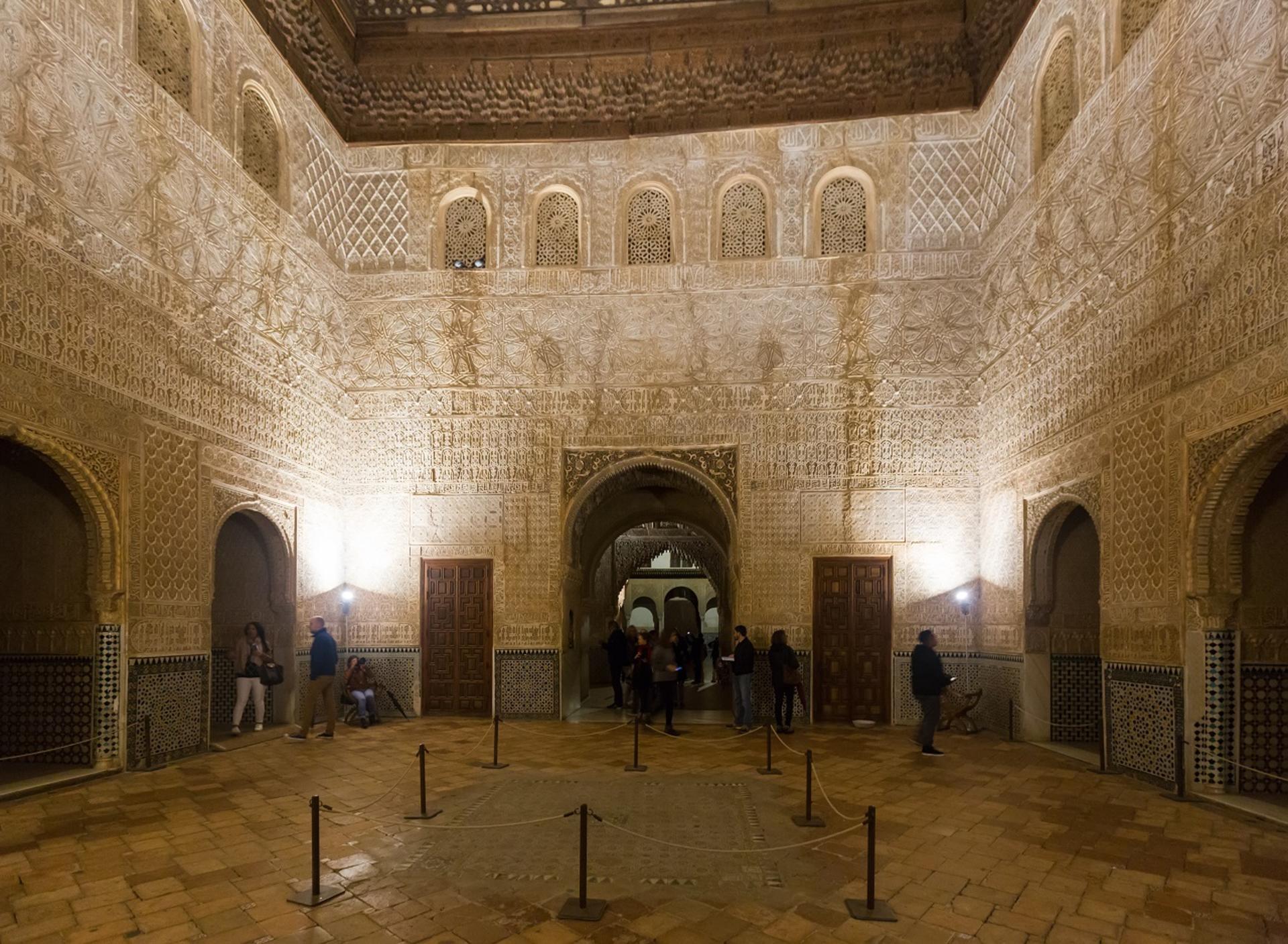 Alhambra, Cathedral and Royal Chapel Guided Tour in Granada - Thumbnail 20
