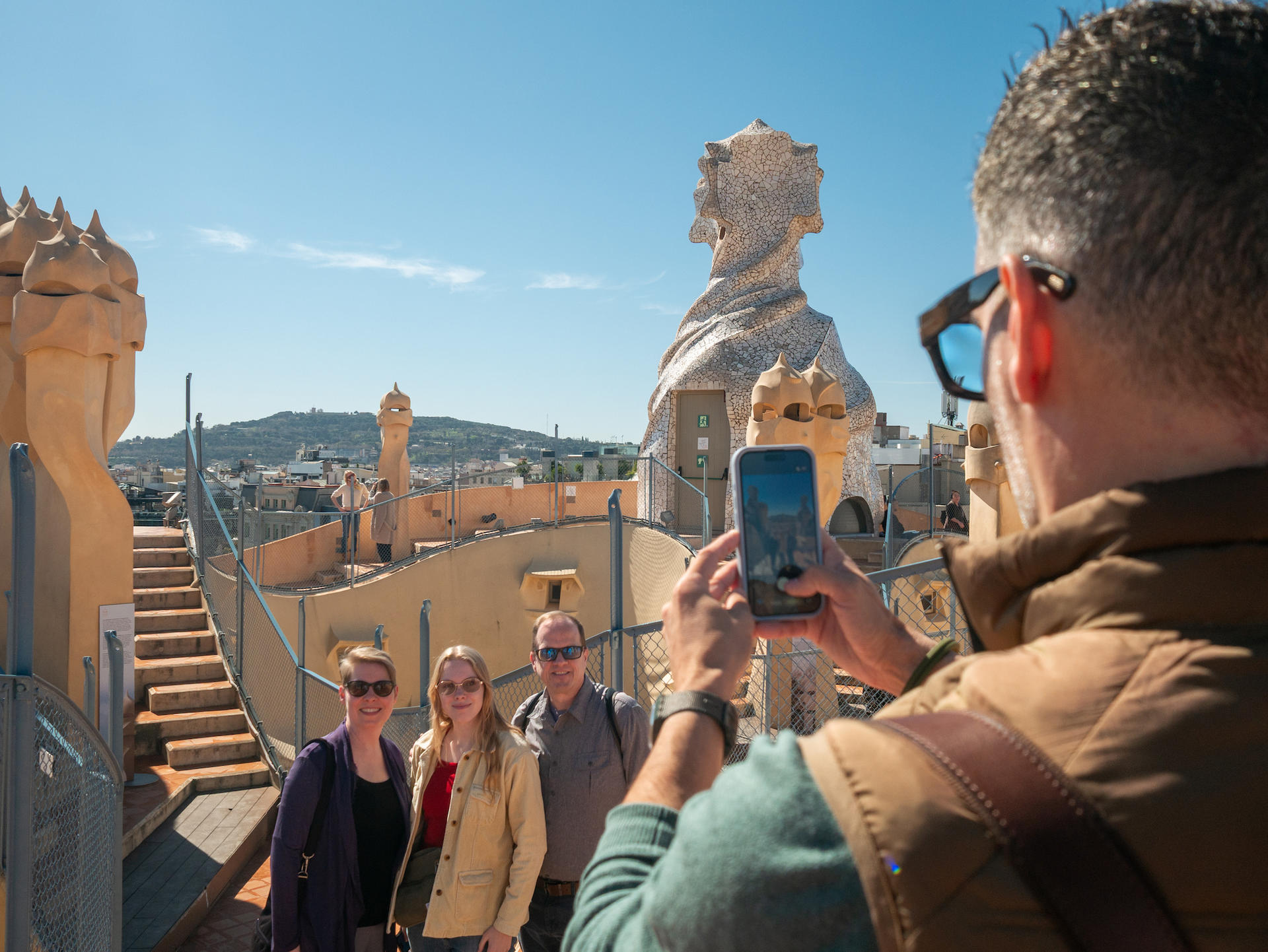 Sagrada Familia Golden Hour & Casa Mila Tour with Cava Tasting  - Thumbnail 18