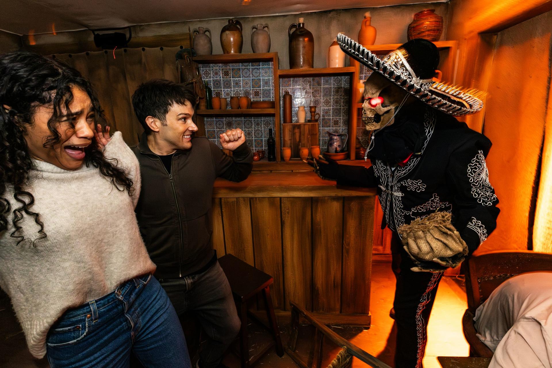 Halloween Horror Nights Tickets at Universal Studios Hollywood  - Thumbnail 6