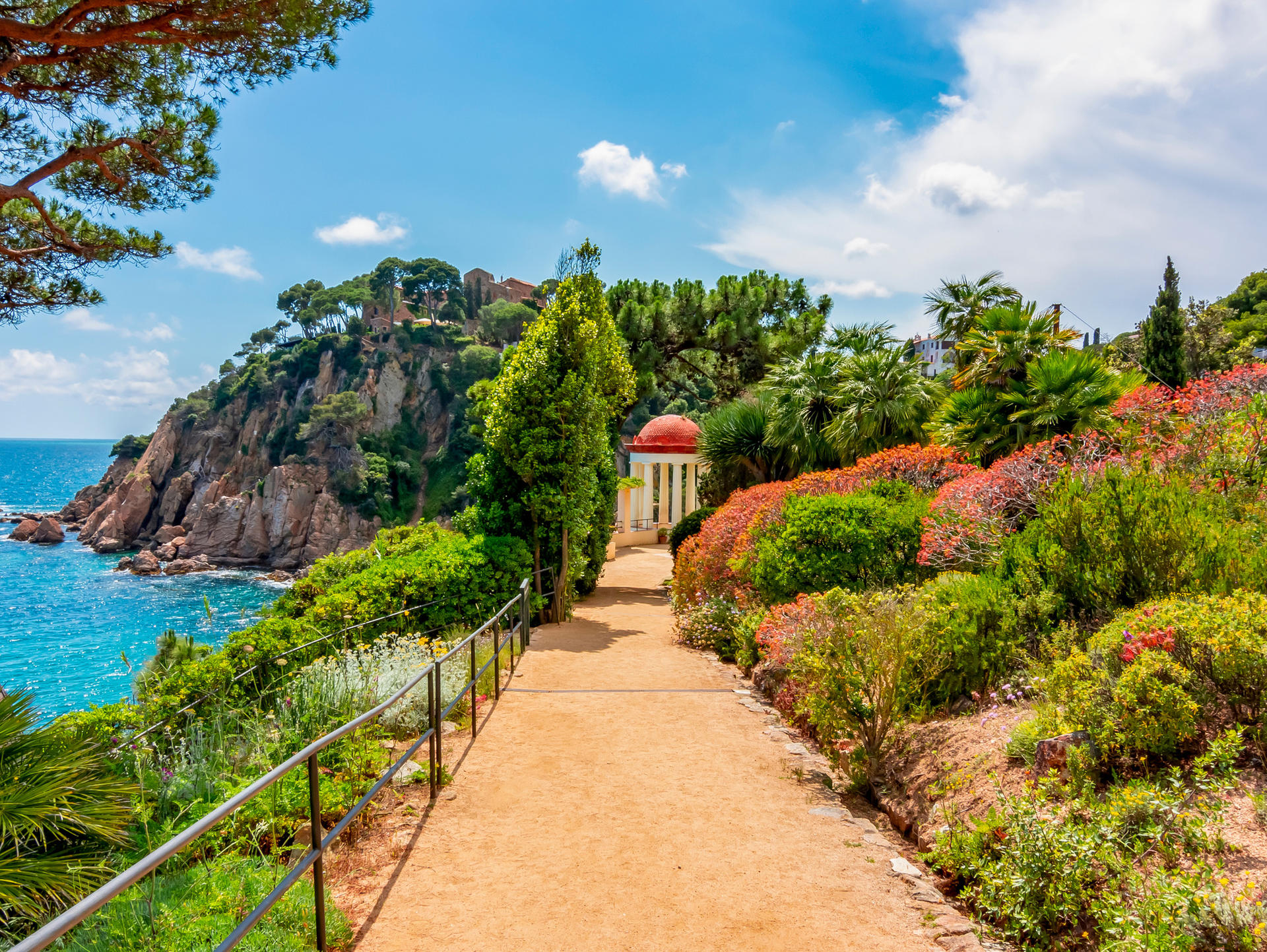 Costa Brava Small Group Tour with Traditional Lunch - Thumbnail 3