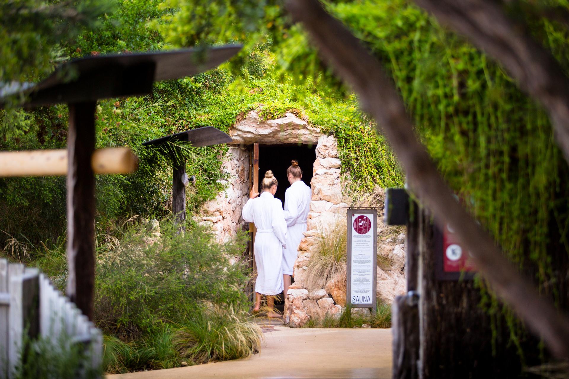 Peninsula Hot Springs Ticket - Thumbnail 6