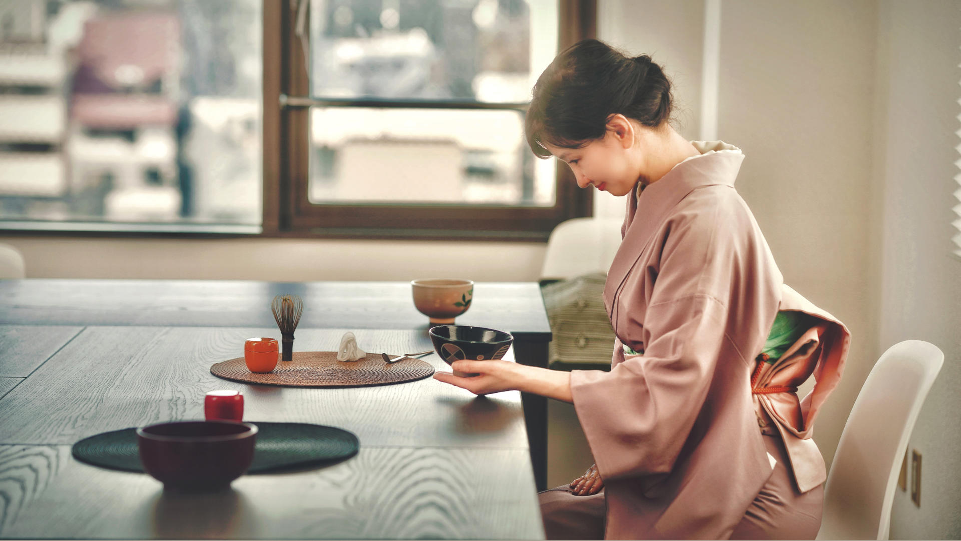 Enjoy an authentic Japanese tea ceremony and kimono experience in Asakusa - Thumbnail 2