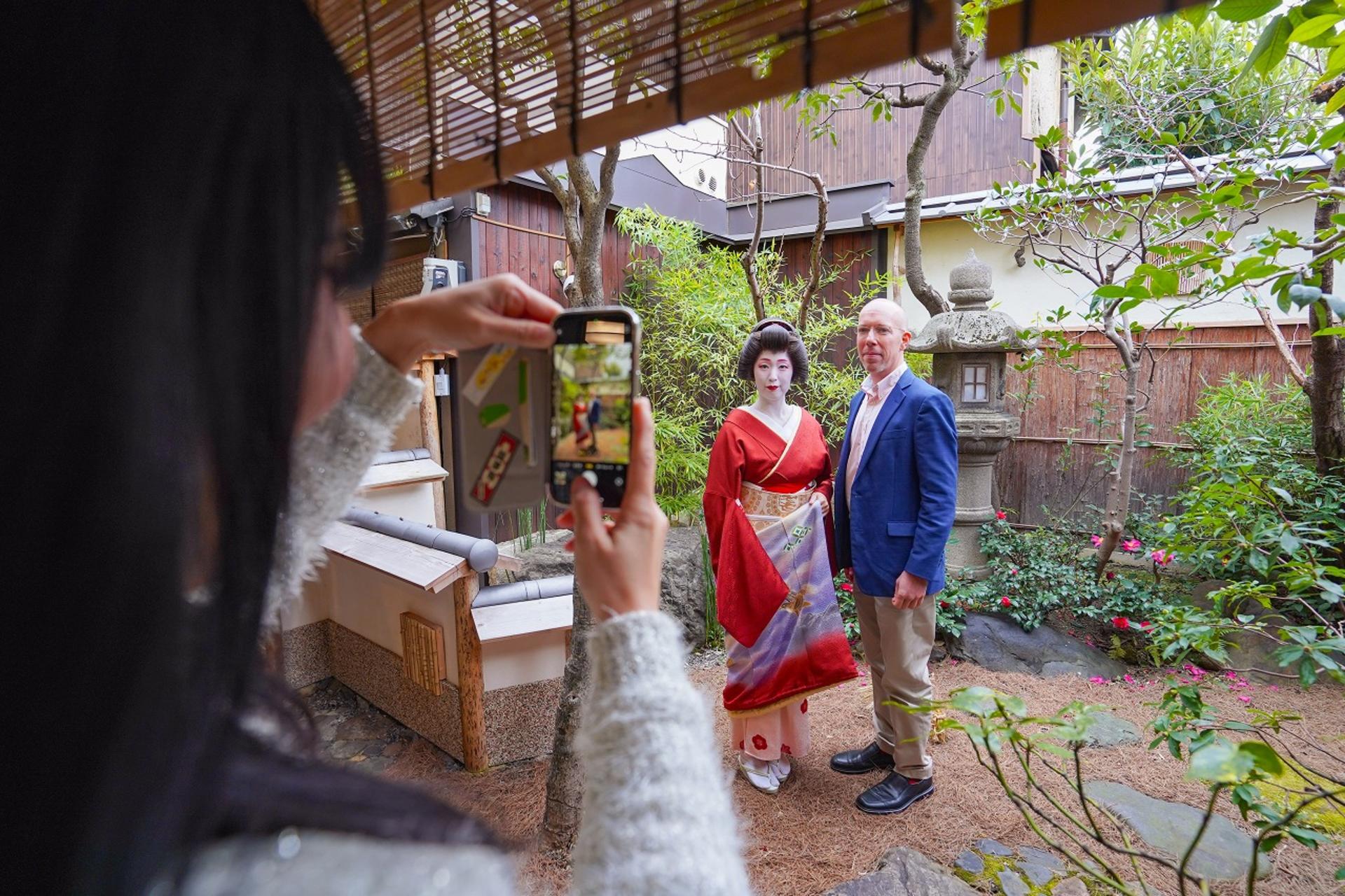 Kyoto Tour with Lunch and Geisha Performance - Thumbnail 11