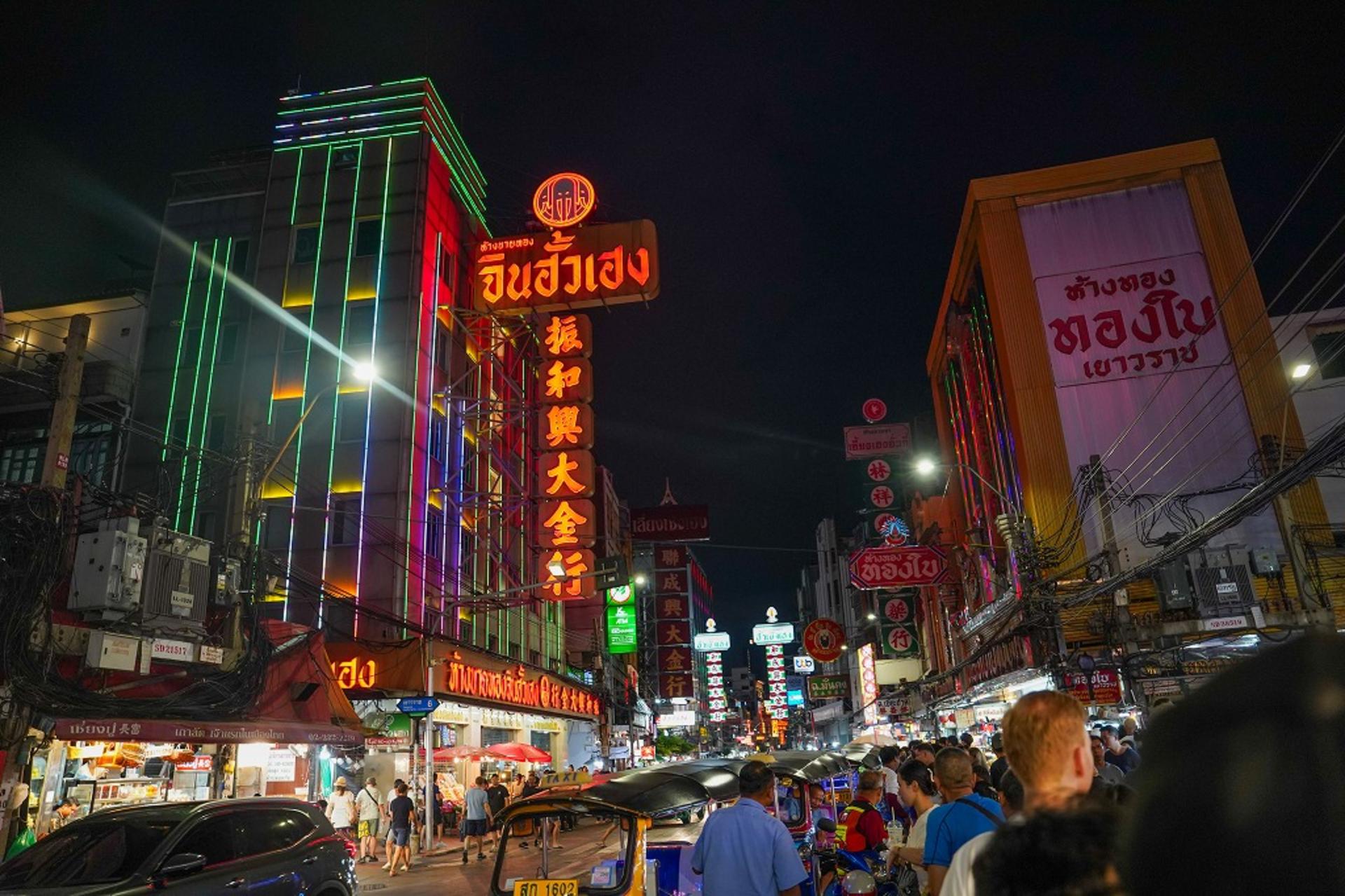 Bangkok Night Michelin Foodie Tour in China Town with 15+ Tastings - Thumbnail 24