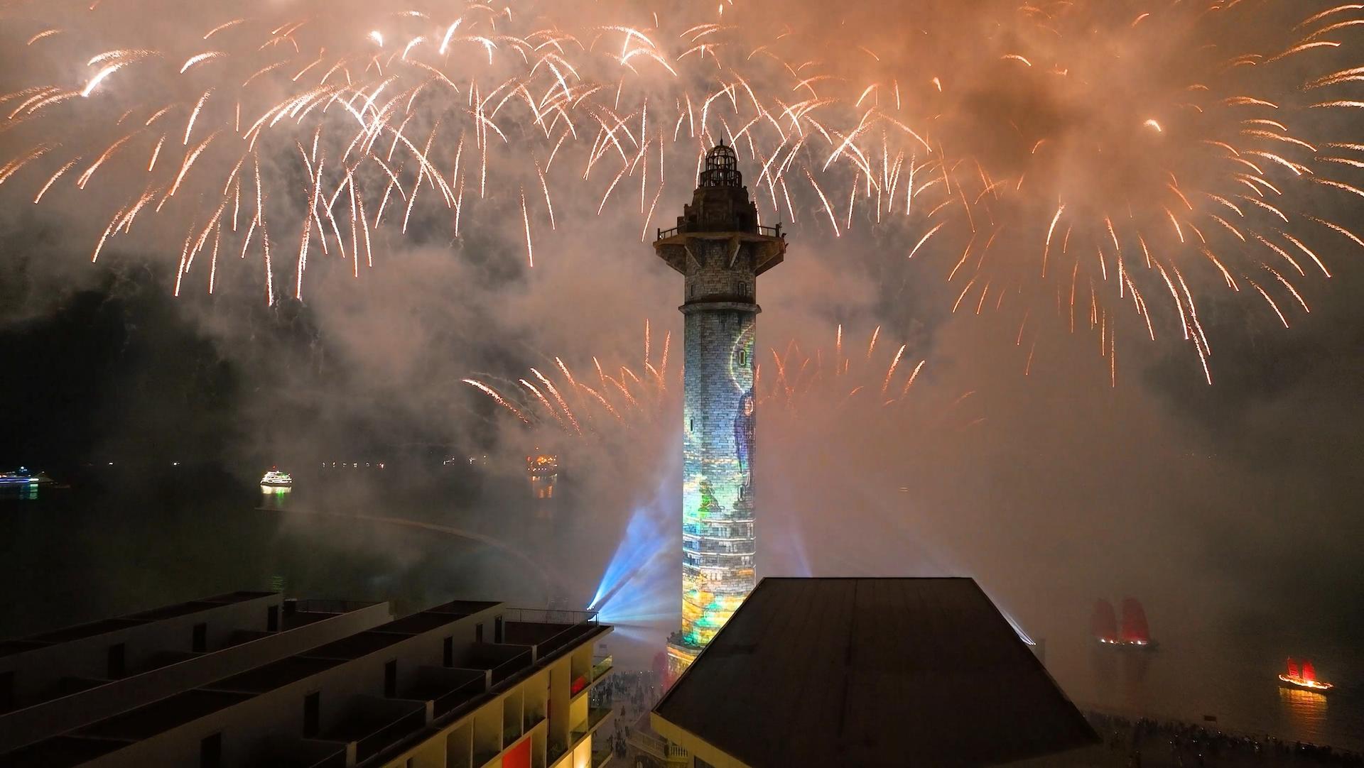 Dining Experience with Fireworks & 3D Mapping Sun Bavaria Ha Long - Thumbnail 3