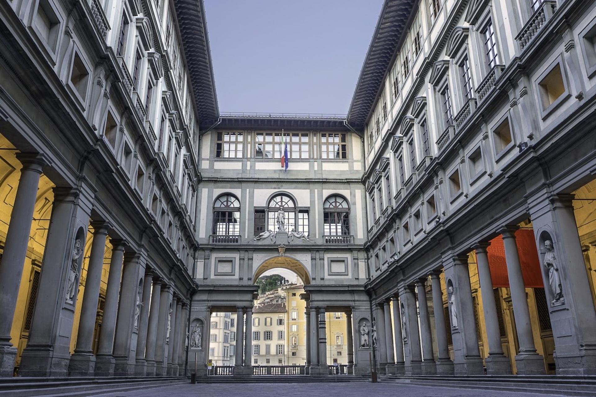 Pitti Palace, Boboli Gardens and Uffizi Gallery Ticket in Florence - Thumbnail 9