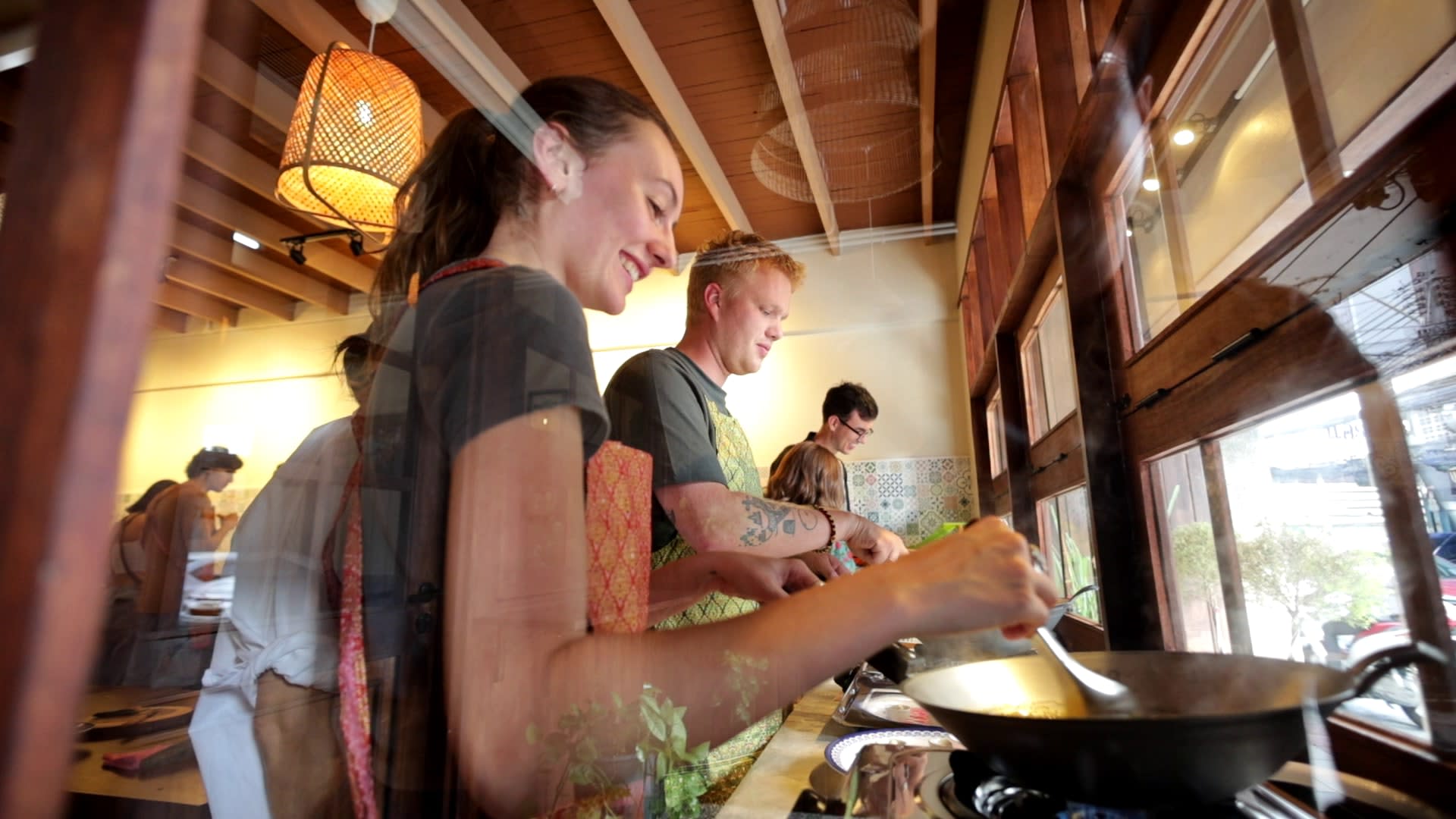 Homies Thai cooking class - Thumbnail 8
