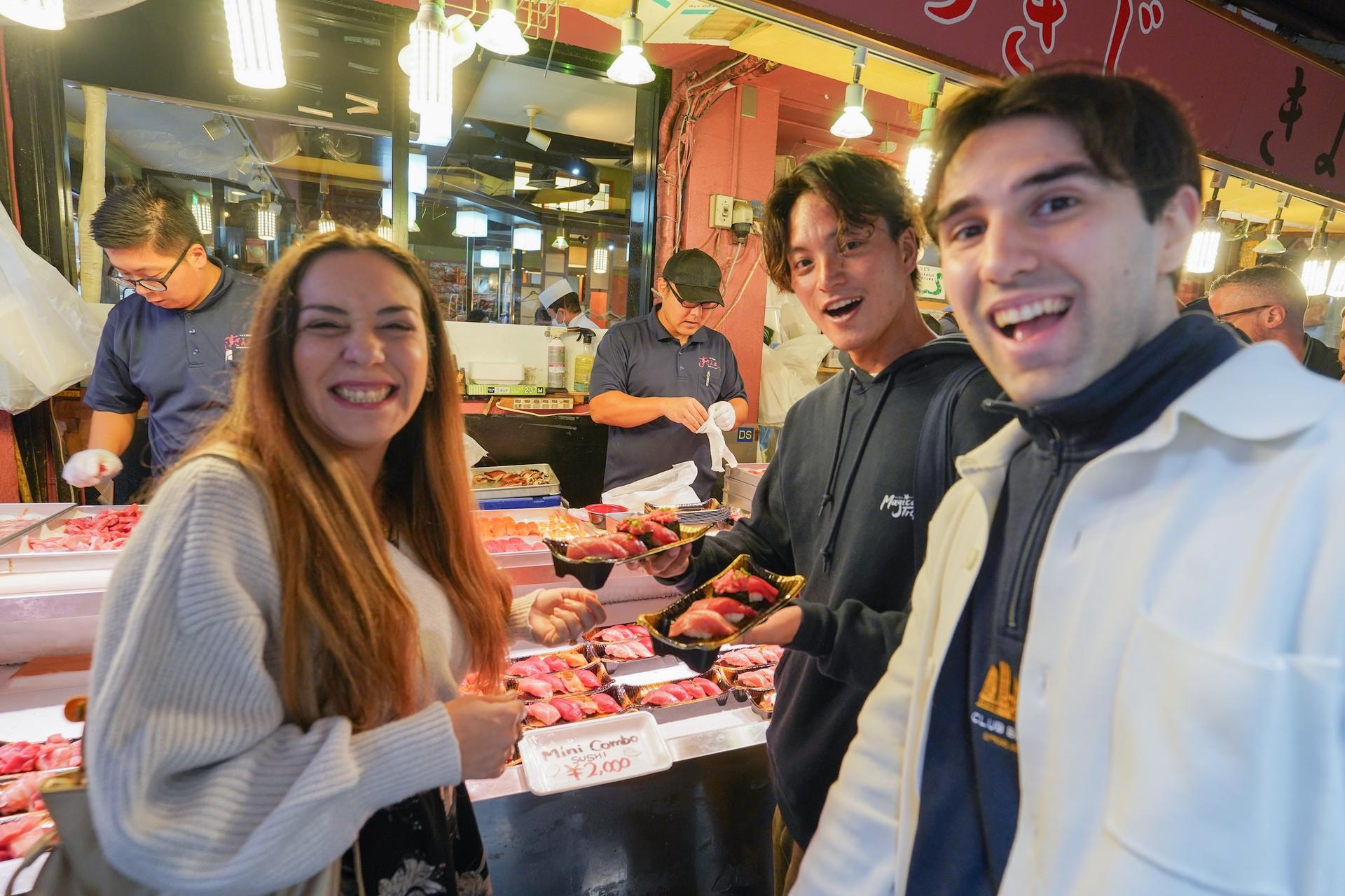 Tsukiji Fish Market Tour : Behind the Scenes & 10 Seafood Tastings  - Thumbnail 2