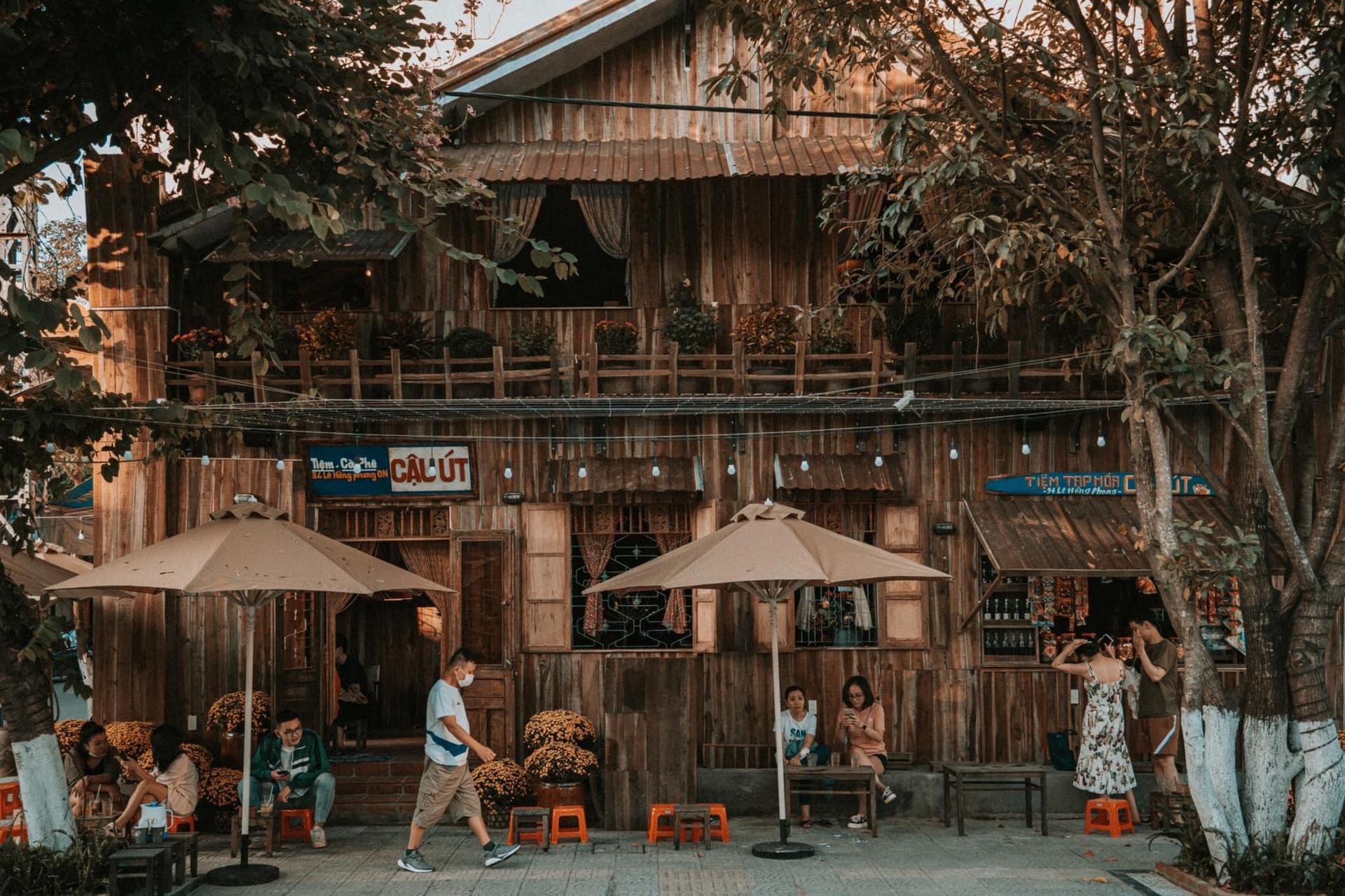 Instagram Cafe Tour in Da Nang - Thumbnail 8