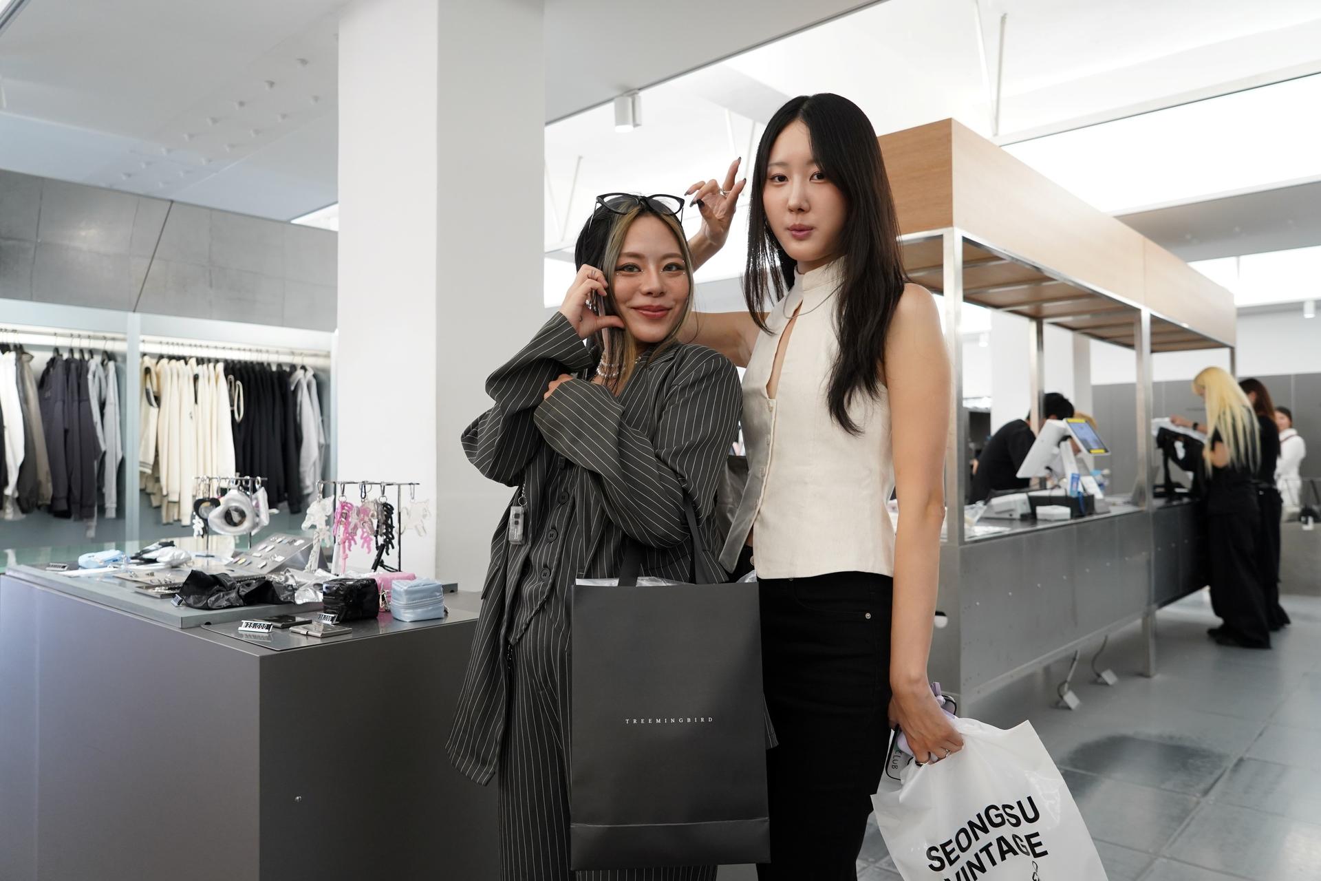 Seoul Personal Styling & K-Fashion Shopping in Seongsu - Image 1