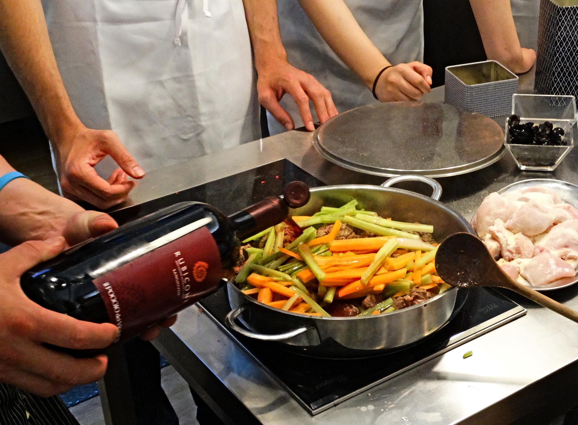 Shopping at the Florence Central Market with Cooking Class and Lunch - Image 1