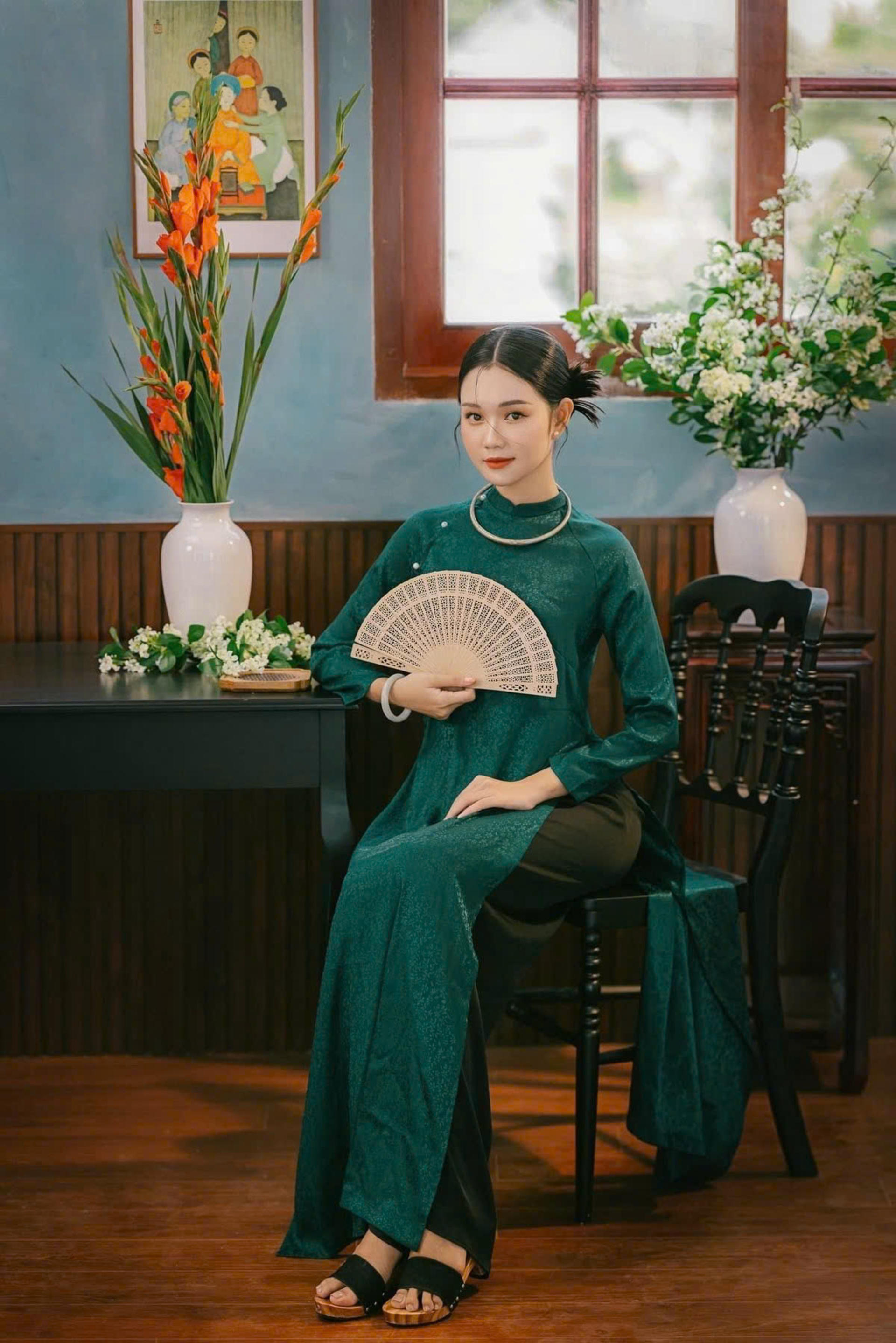 Ao Dai Rental & Professional Photoshoot in Hanoi Old Quarter  - Thumbnail 5