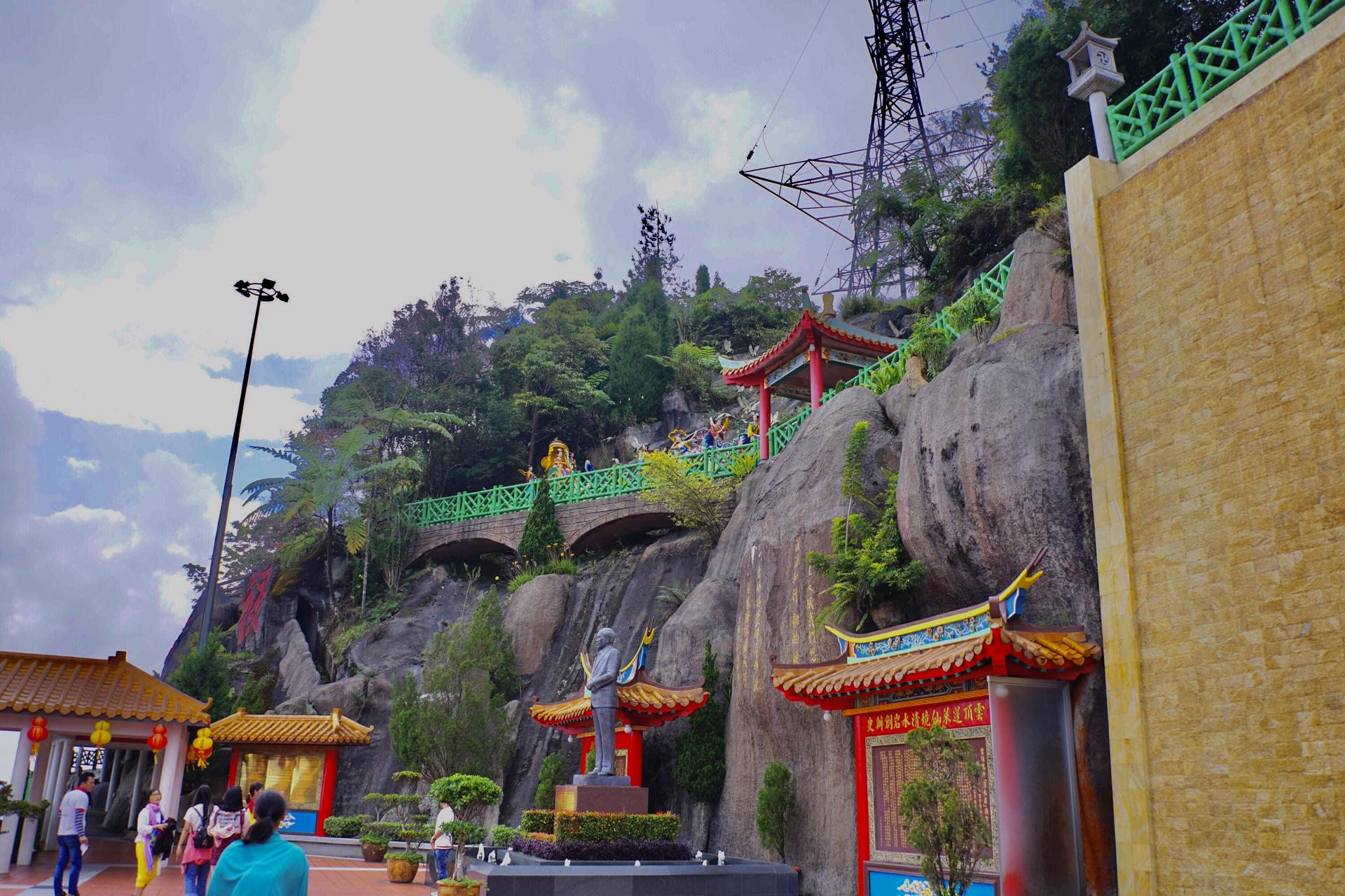 Private Car Charter in Kuala Lumpur or Genting Highlands (EN/CN speaking driver)  - Thumbnail 22
