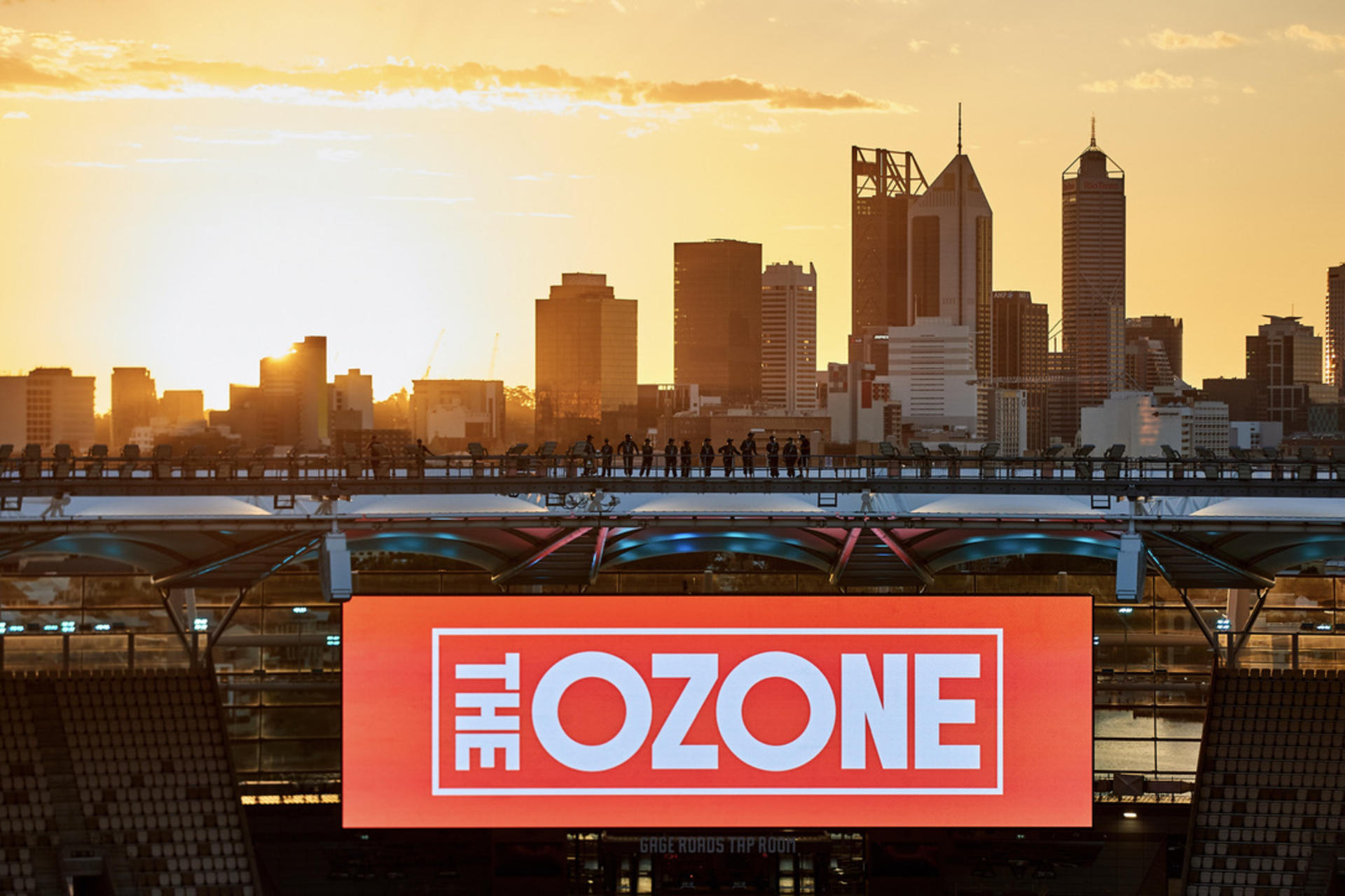 Optus Stadium HALO Rooftop Tour in Perth - Thumbnail 2