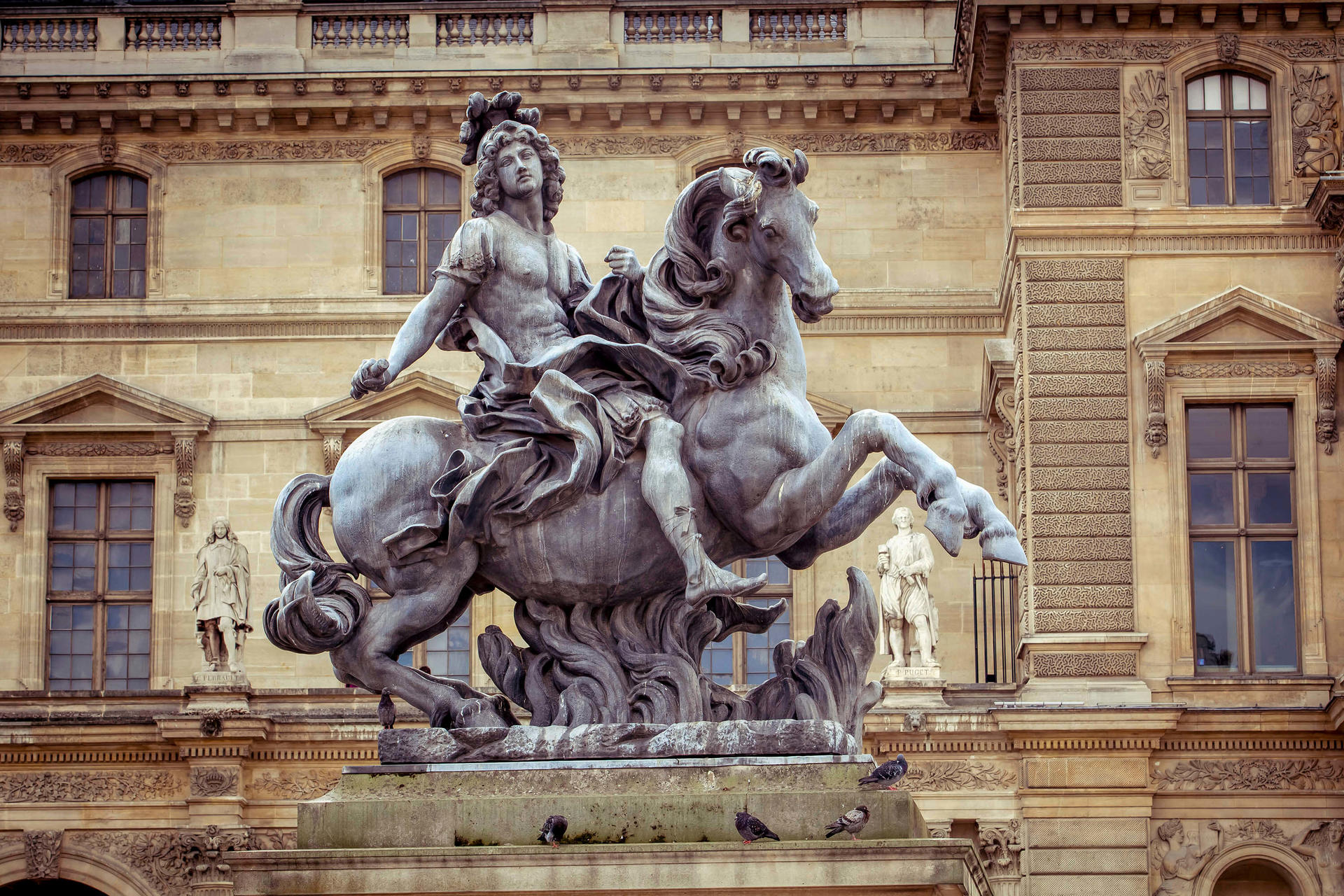 Louvre, Paris: audioguide in your smartphone (no ticket) - Thumbnail 9