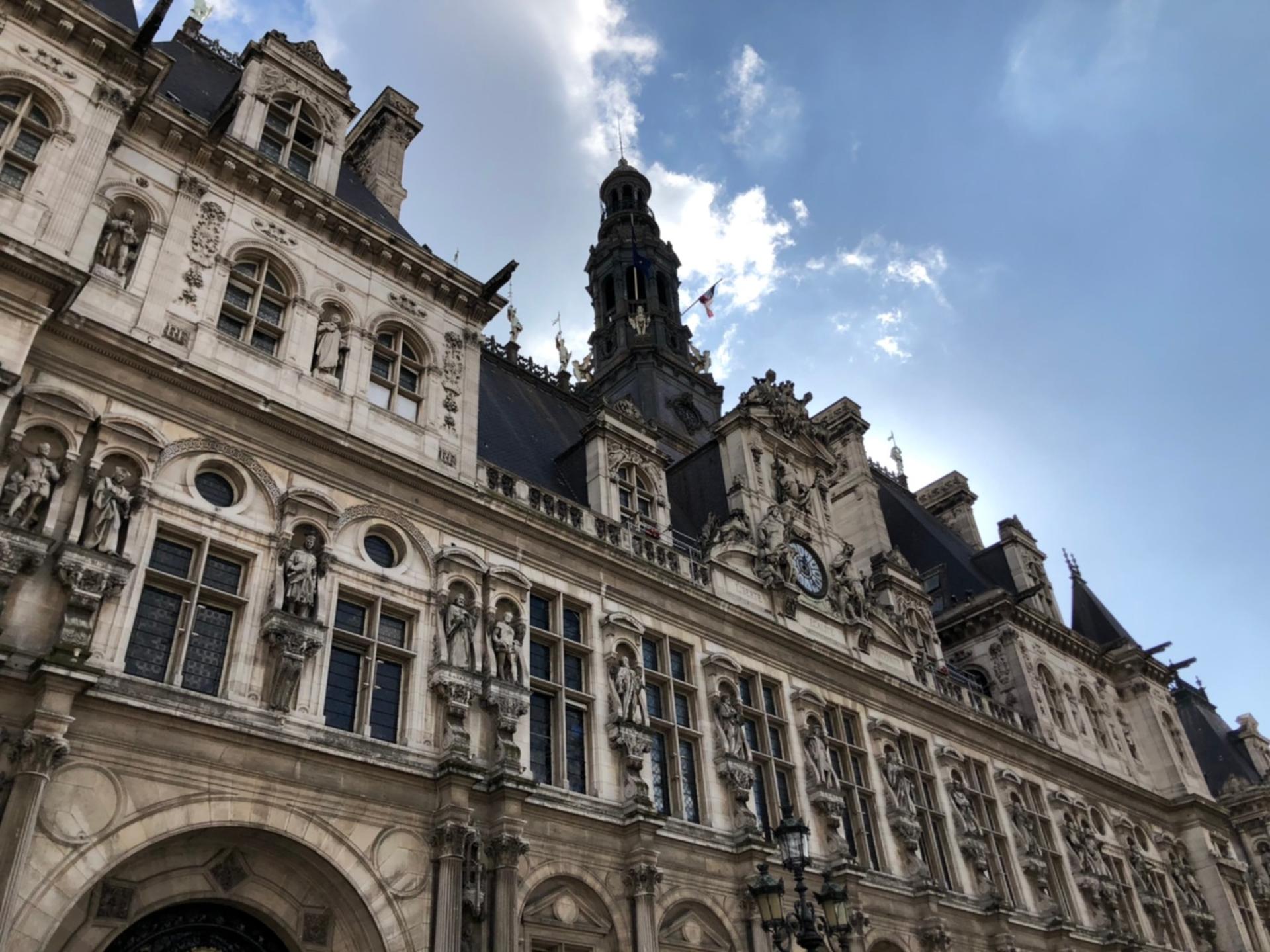 Explore the History of Paris, France - Thumbnail 3
