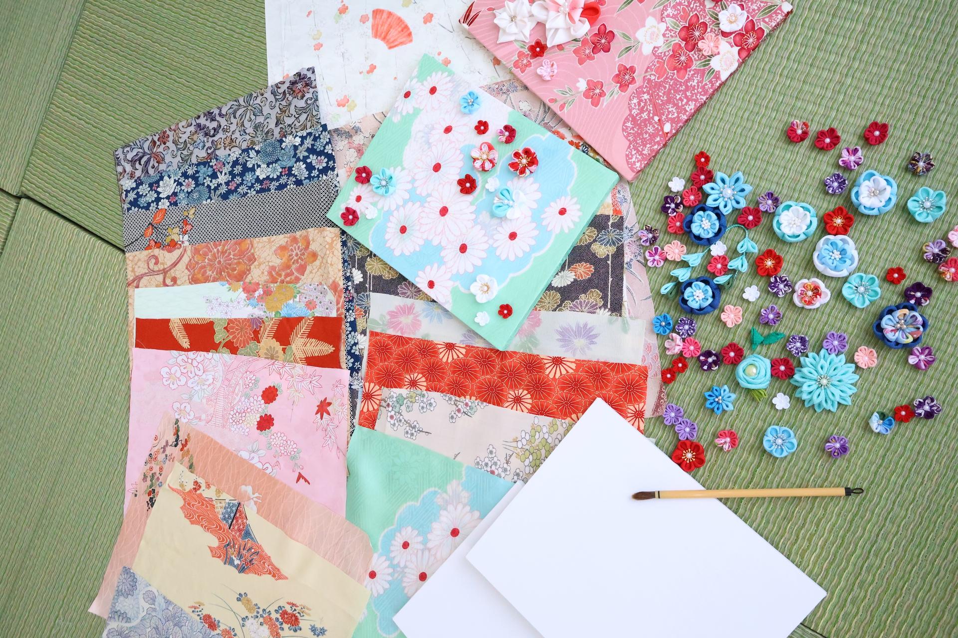 Kyoto: Kimono Flower Art Workshop - Thumbnail 9