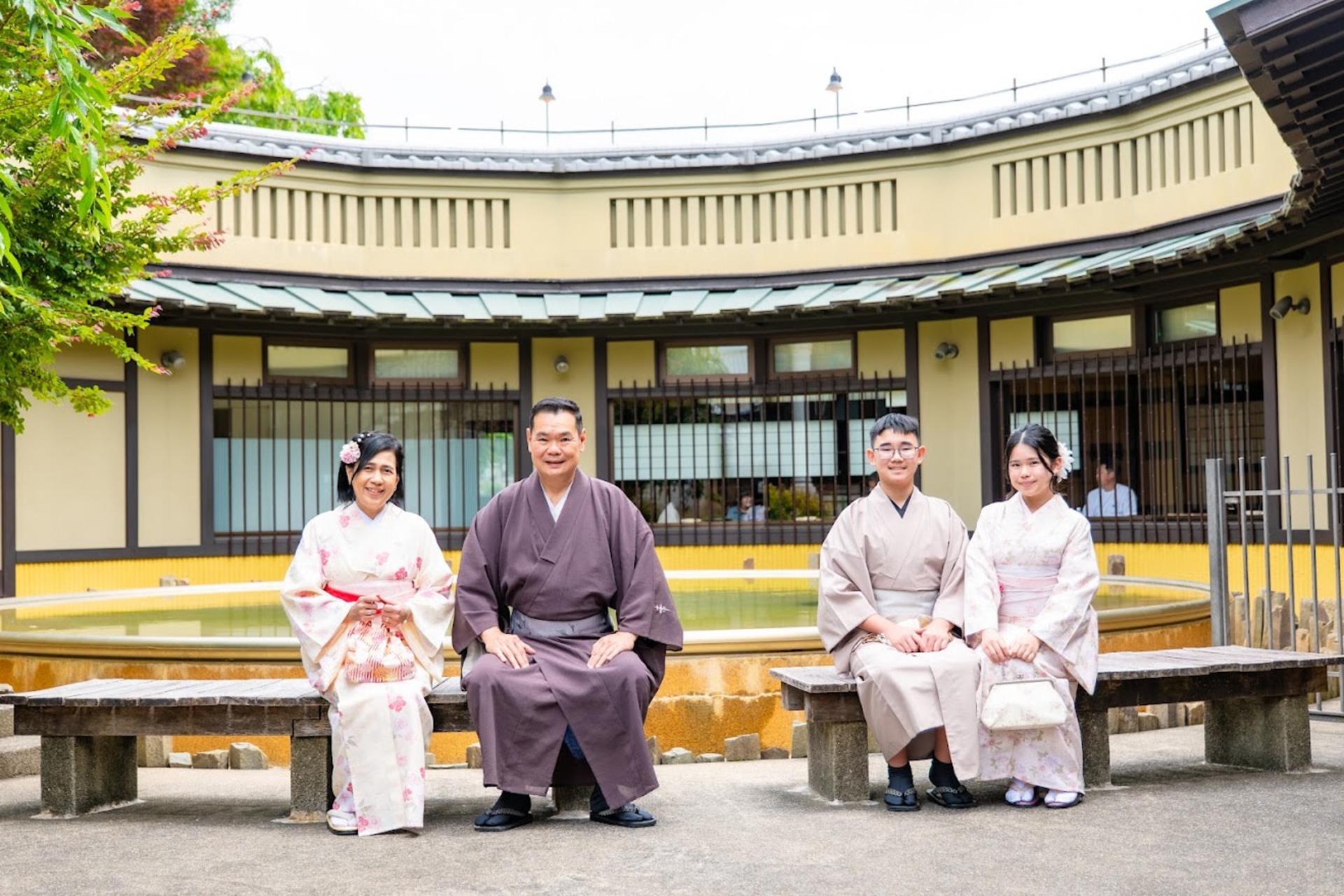 Men's Kimono Rental Plan in Higashiyama, Kyoto - Image 1