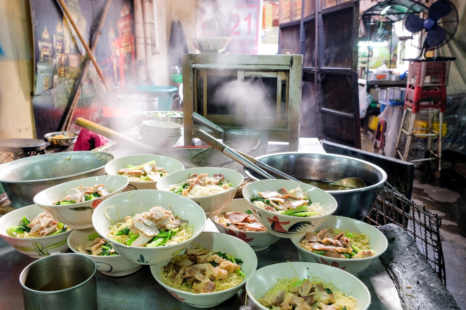 Bangkok Chinatown 2-Hour Private Street Food Walking Tour - Thumbnail 8
