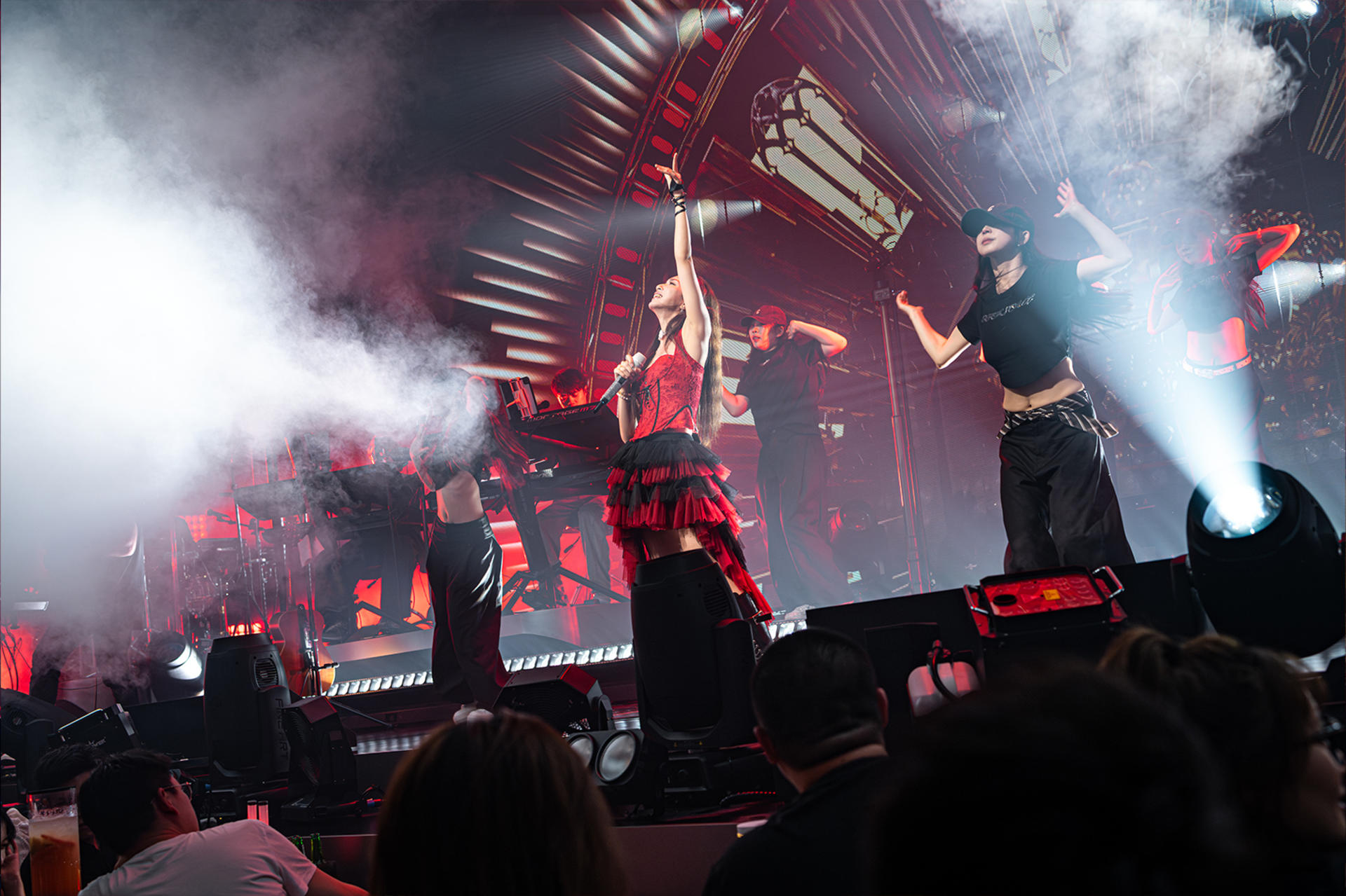 CD Concert Live Music Scene | Theater-style Music Scene · Chengdu · Poly Time Plaza - Thumbnail 3