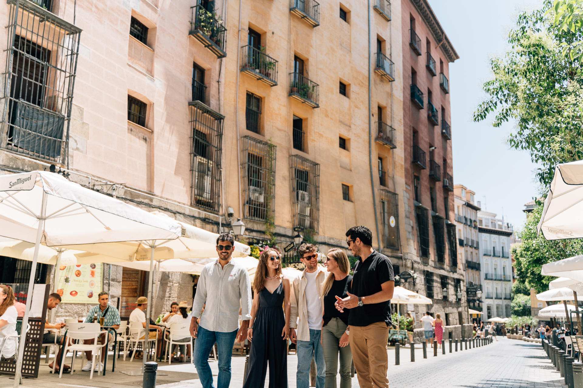 Madrid Tapas and Wine Tour with Optional Rooftop Drinks - Thumbnail 4