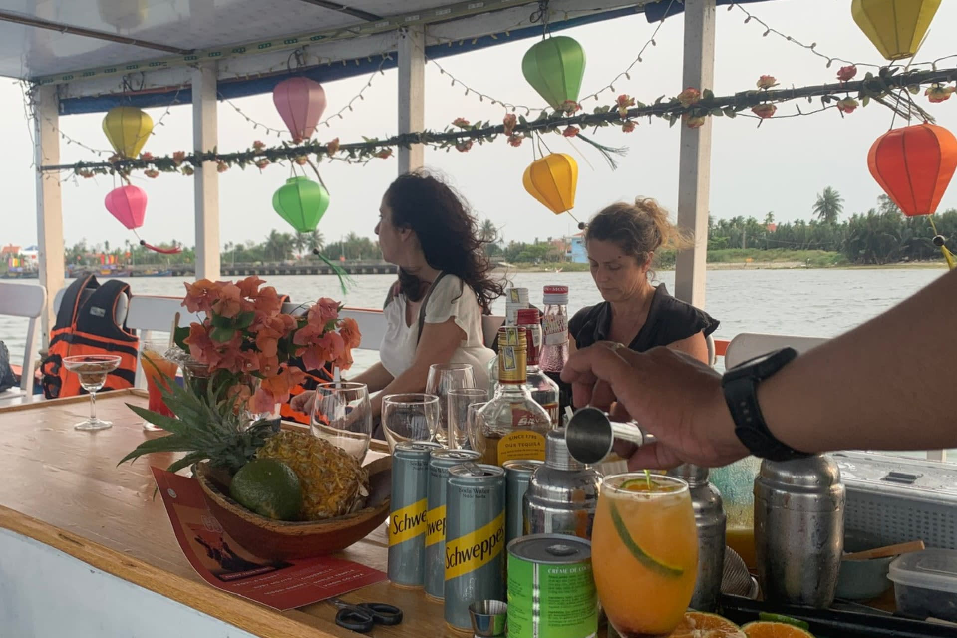 Hoi An: Sunset Boat Trip with Net Fishing Experience - Thumbnail 16