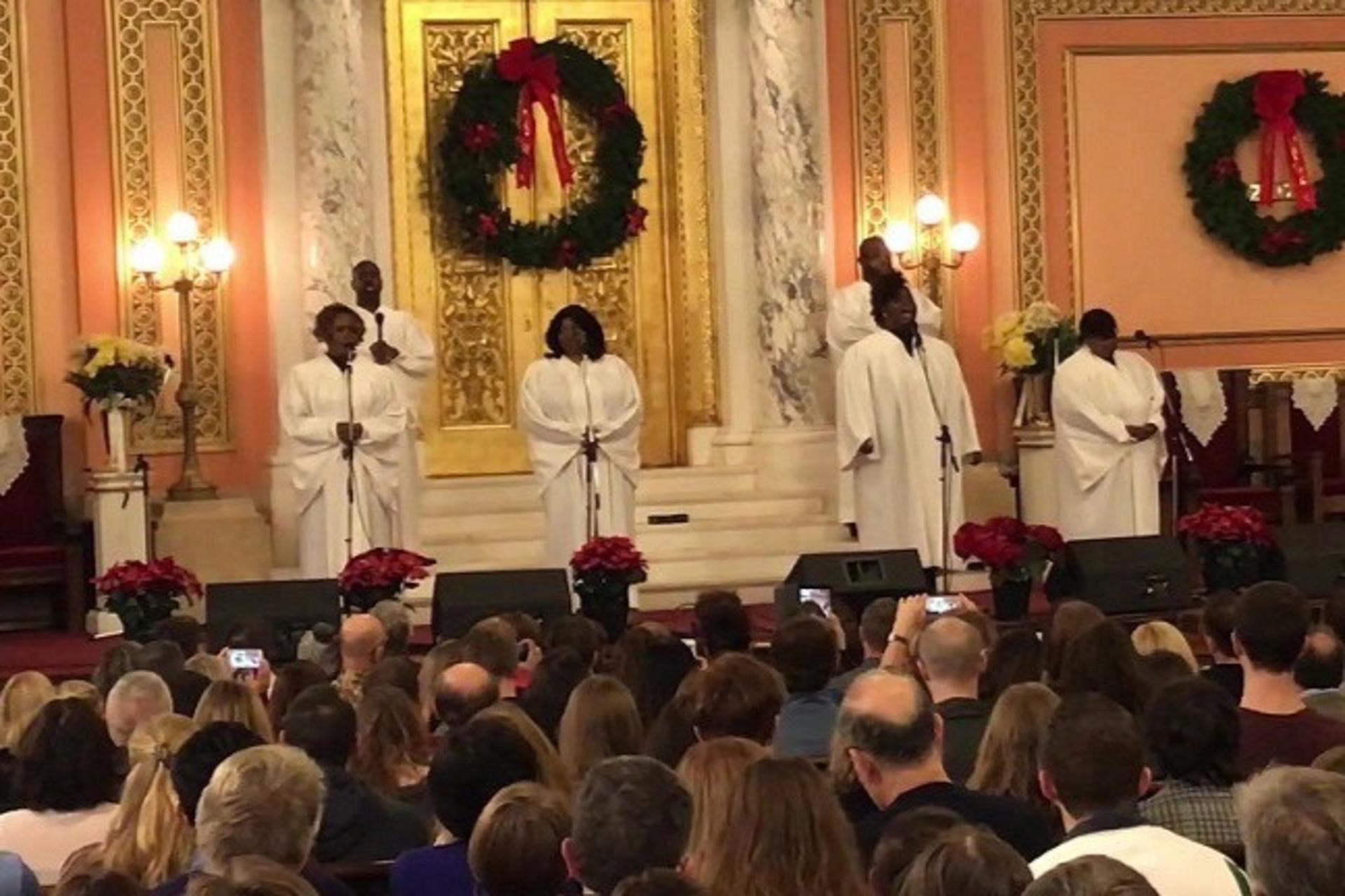 Holiday Celebration with Authentic Harlem Gospel - Thumbnail 3