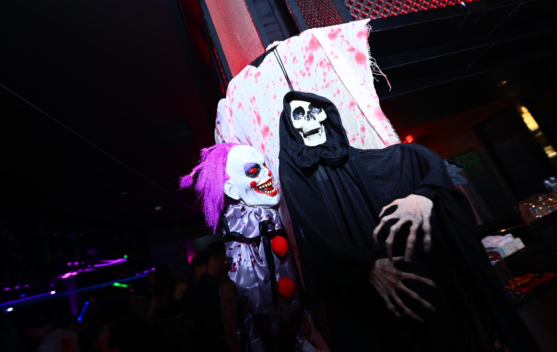 Osaka Dotonbori: GIRAFFE Nightclub Admission Ticket / VIP(For Foreigners only) - Thumbnail 9
