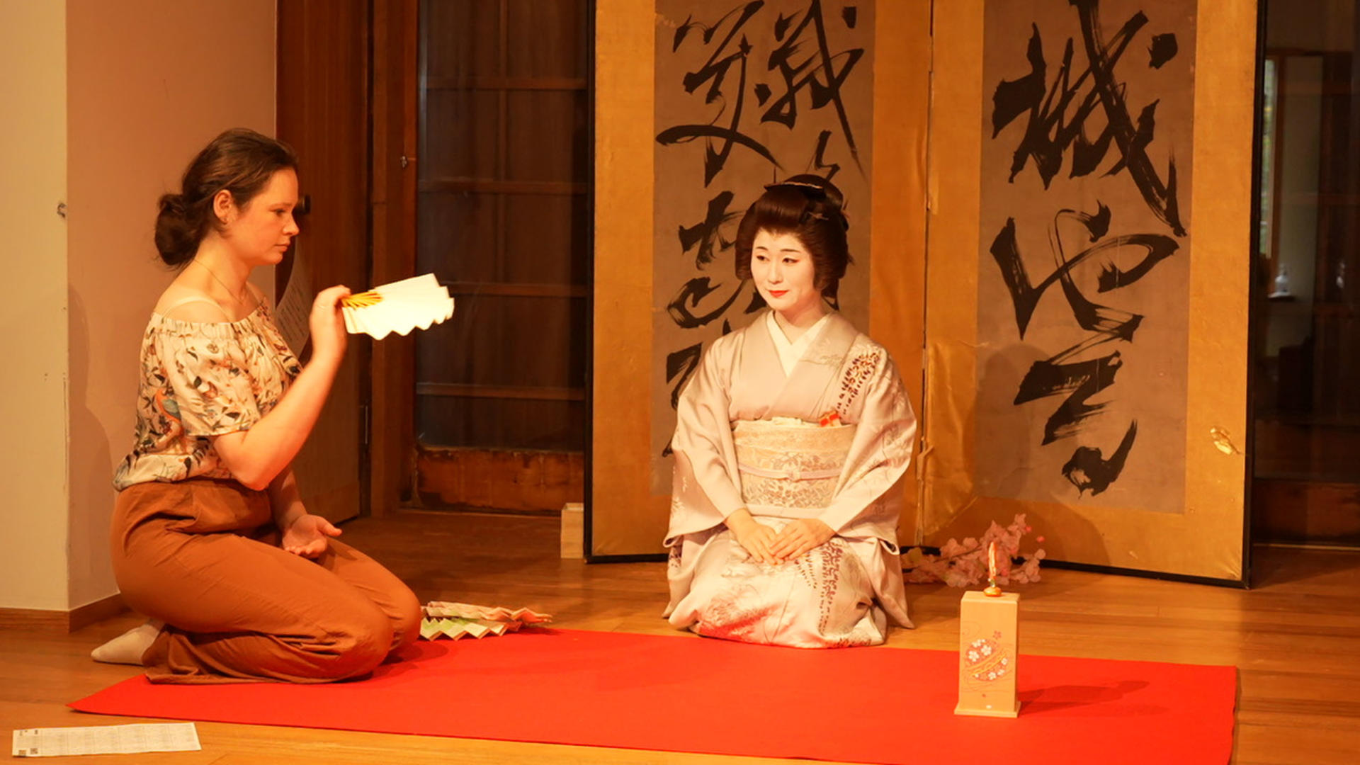 1 Hour Geisha Show in Asakusa Tokyo - Thumbnail 6