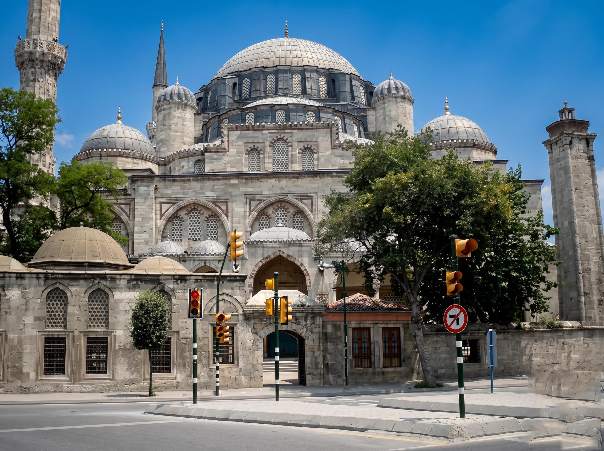 Istanbul Two Continents & Bosphorus Full-Day Tour - Thumbnail 15