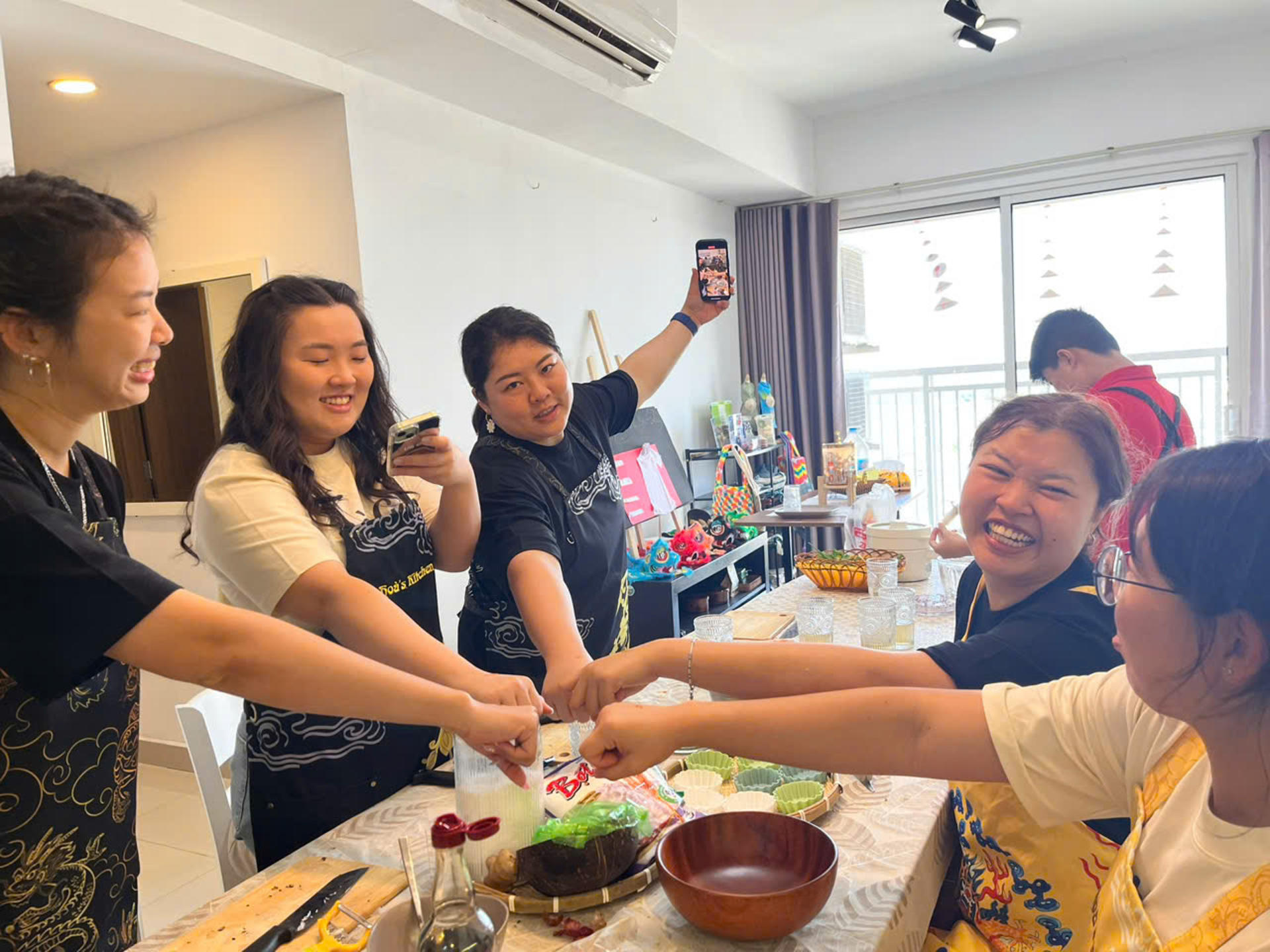 Local Market Tour & Home Cooking Experience - Thumbnail 12