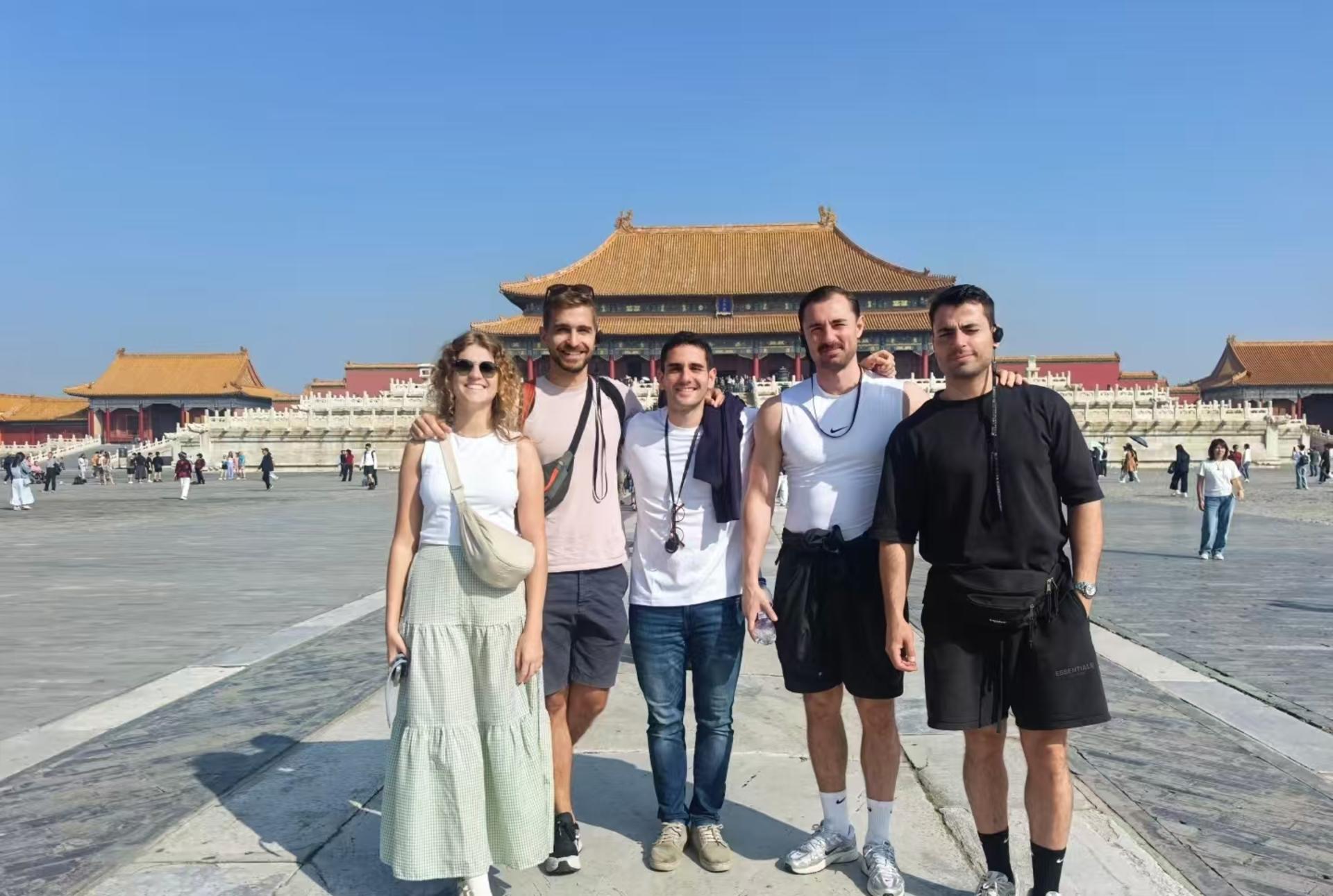 Forbidden City + Summer Palace Guided Day Tour | In-depth commentary - Thumbnail 8