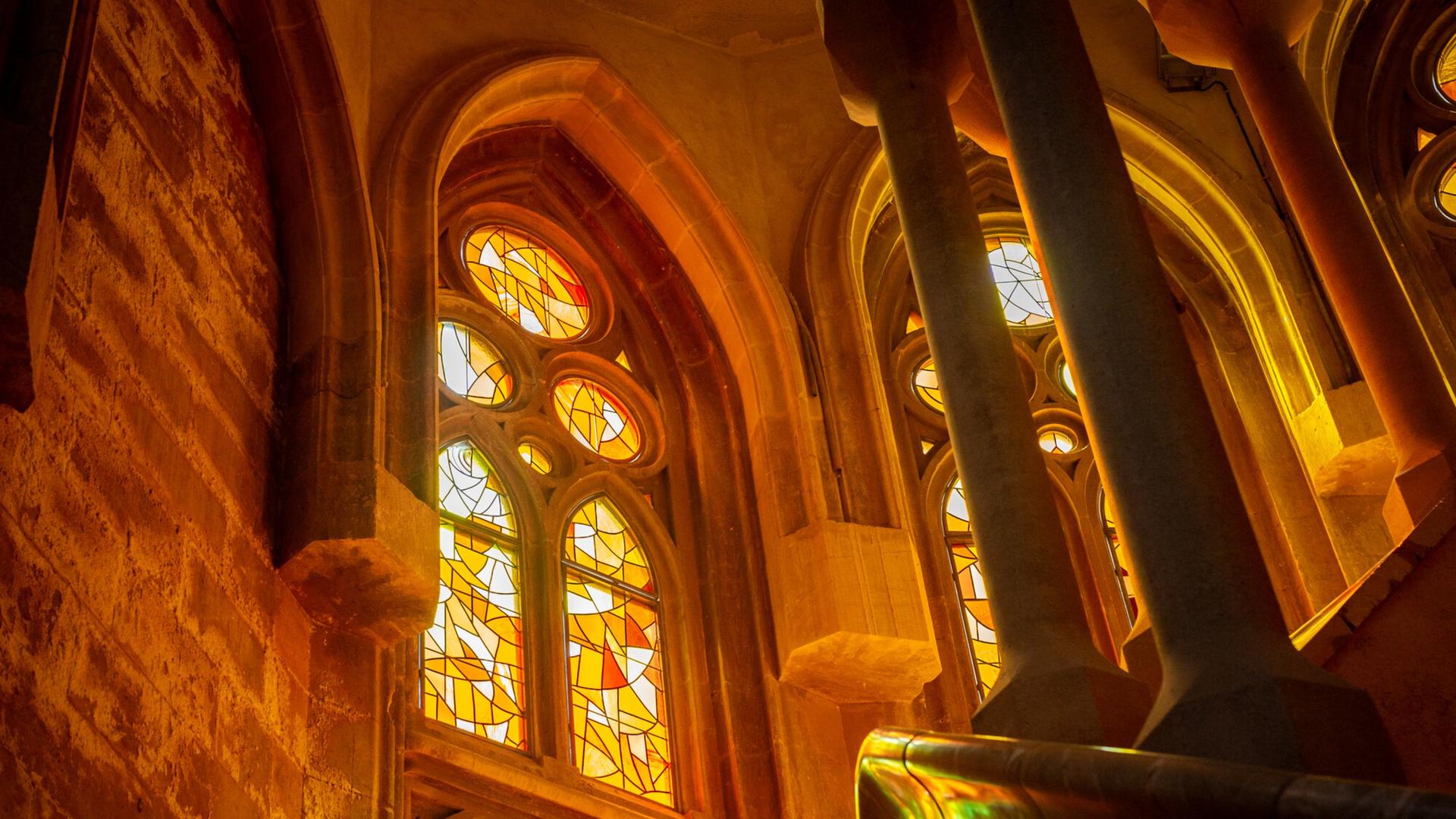 Sagrada Familia & Park Guell Skip-the-Line Combo Tour - Thumbnail 8