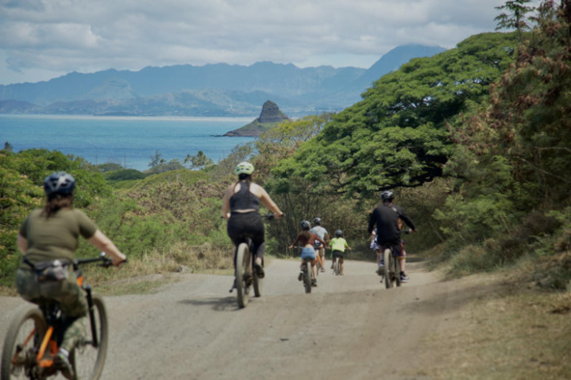 Kualoa Ranch Electric Mountain Bike Adventure Tour - Thumbnail 8