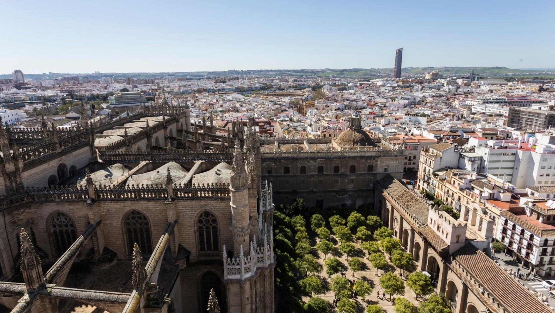 Cathedral of Seville Guided Tour  - Thumbnail 8