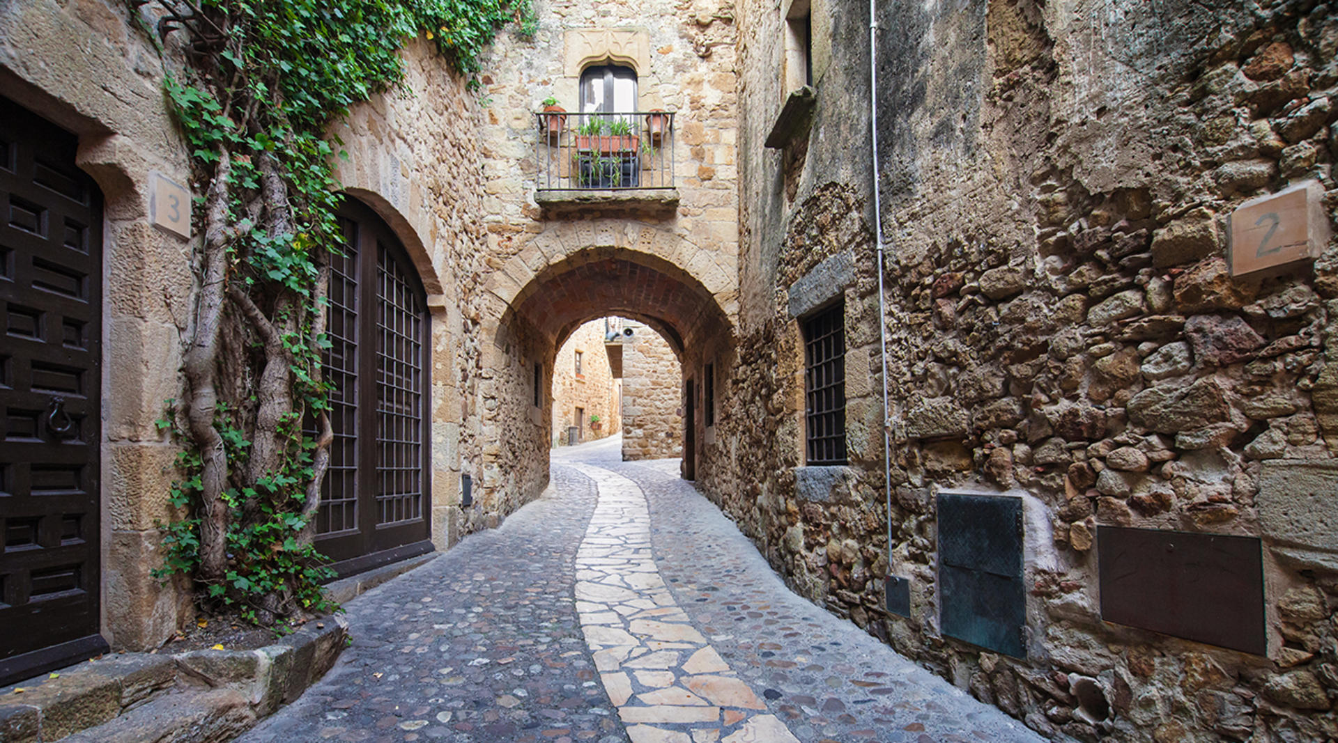 Girona Full Day Tour from Barcelona with Optional Cathedral Tickets - Thumbnail 6