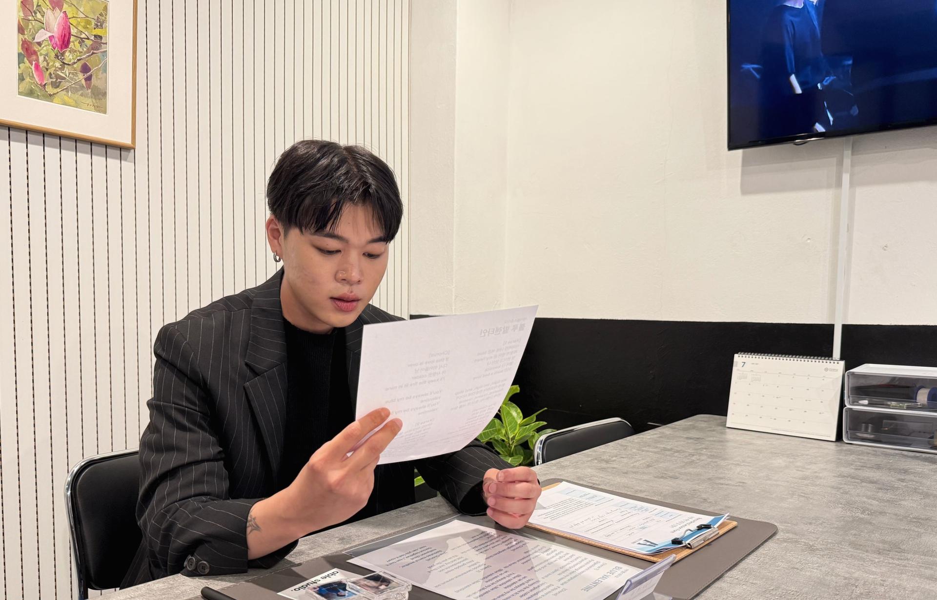 Authentic K-Pop Recording in a Professional Seoul Studio - Thumbnail 7