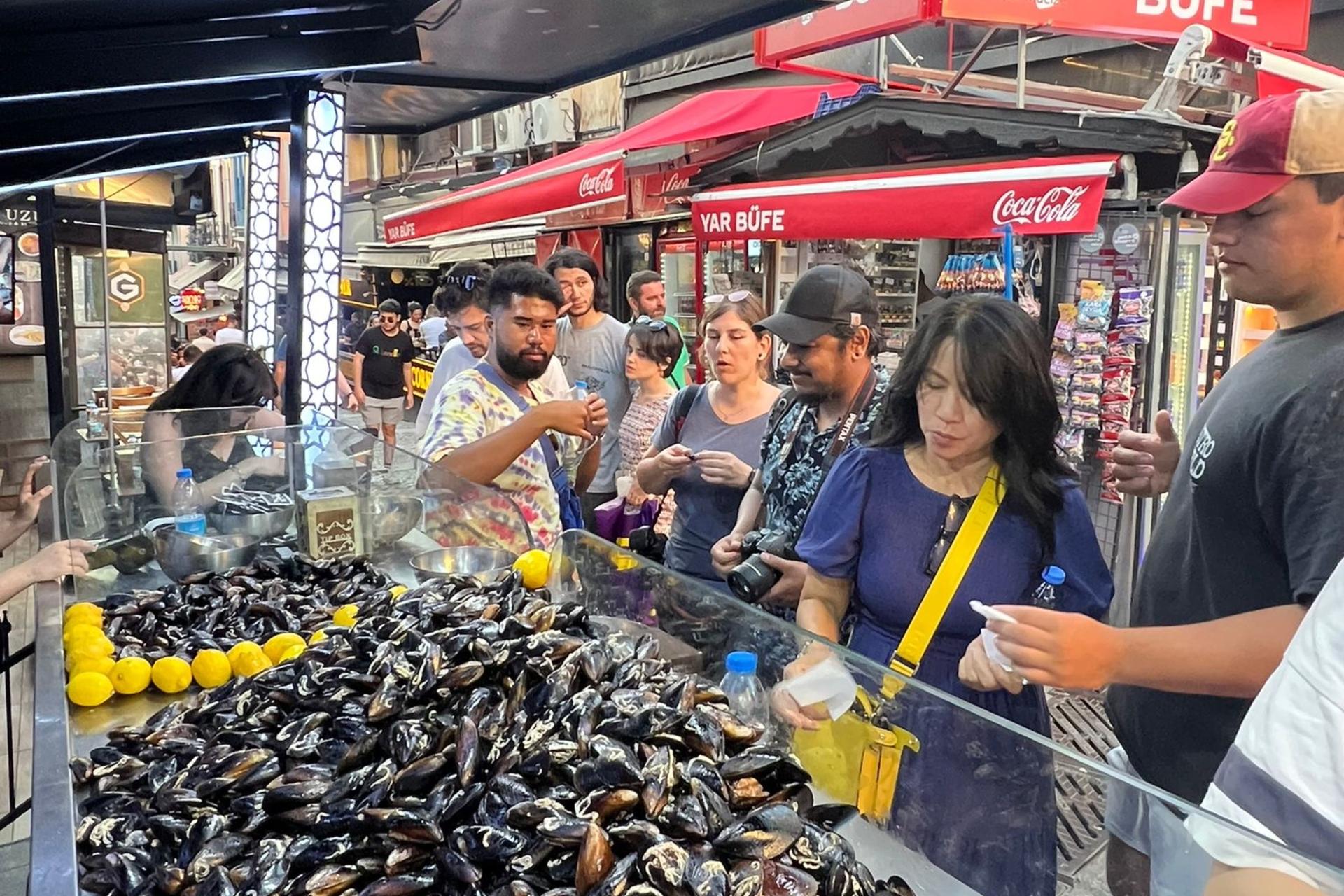Istanbul Old Town Half-Day Gastronomic Tour - Image 1