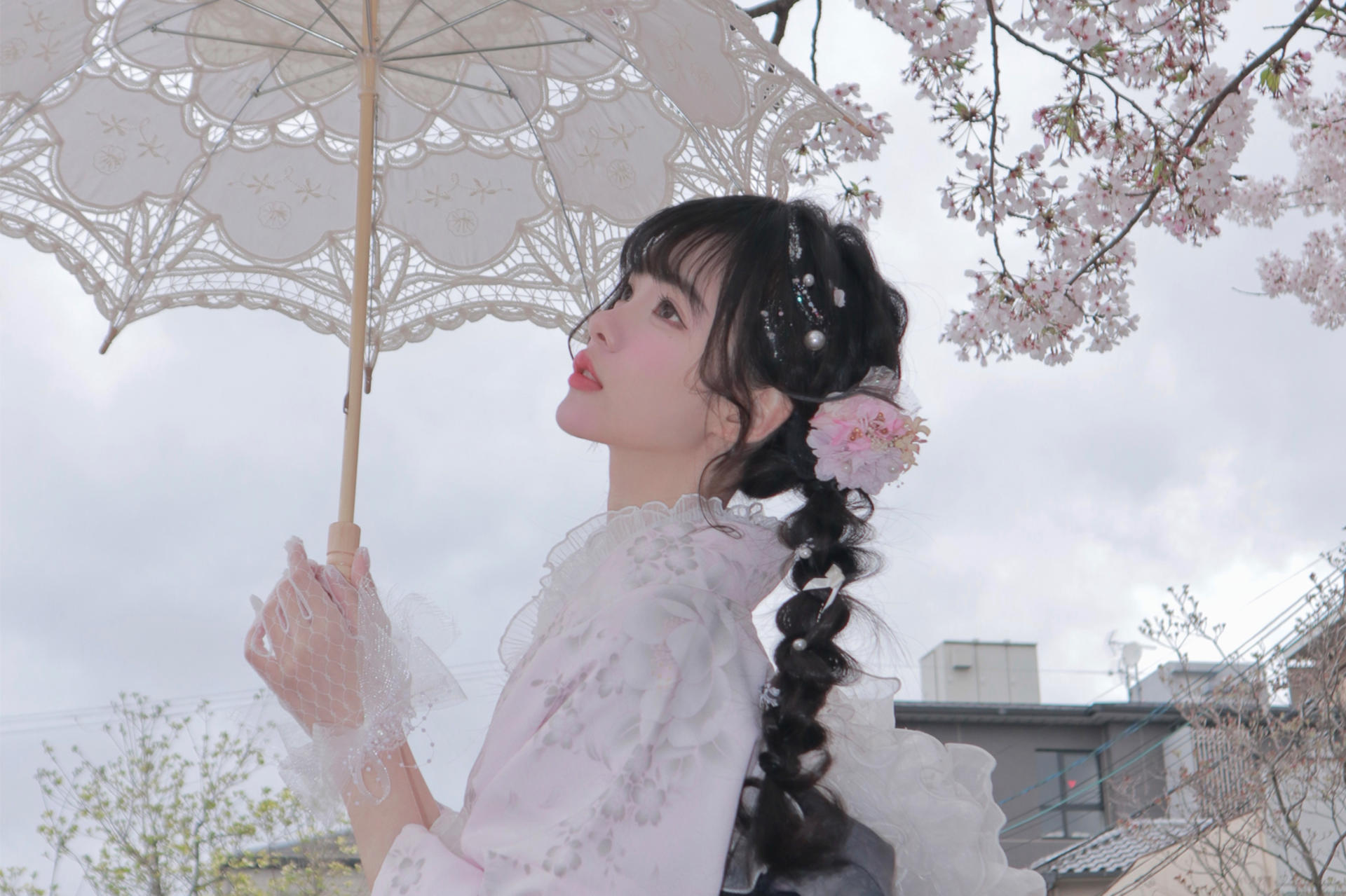 Kyoto Kimono Rental Experience & Japanese Style Makeup & Photo Shoot (Ookini Fushimi Inari Store) - Image 1